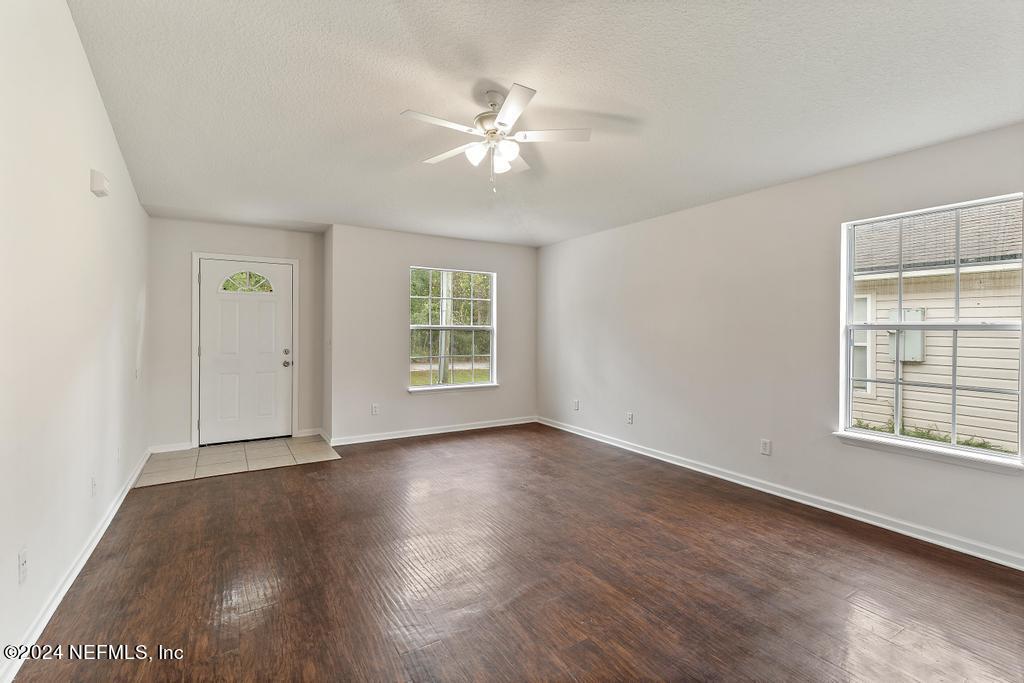 8475 CHERYL ANN Lane