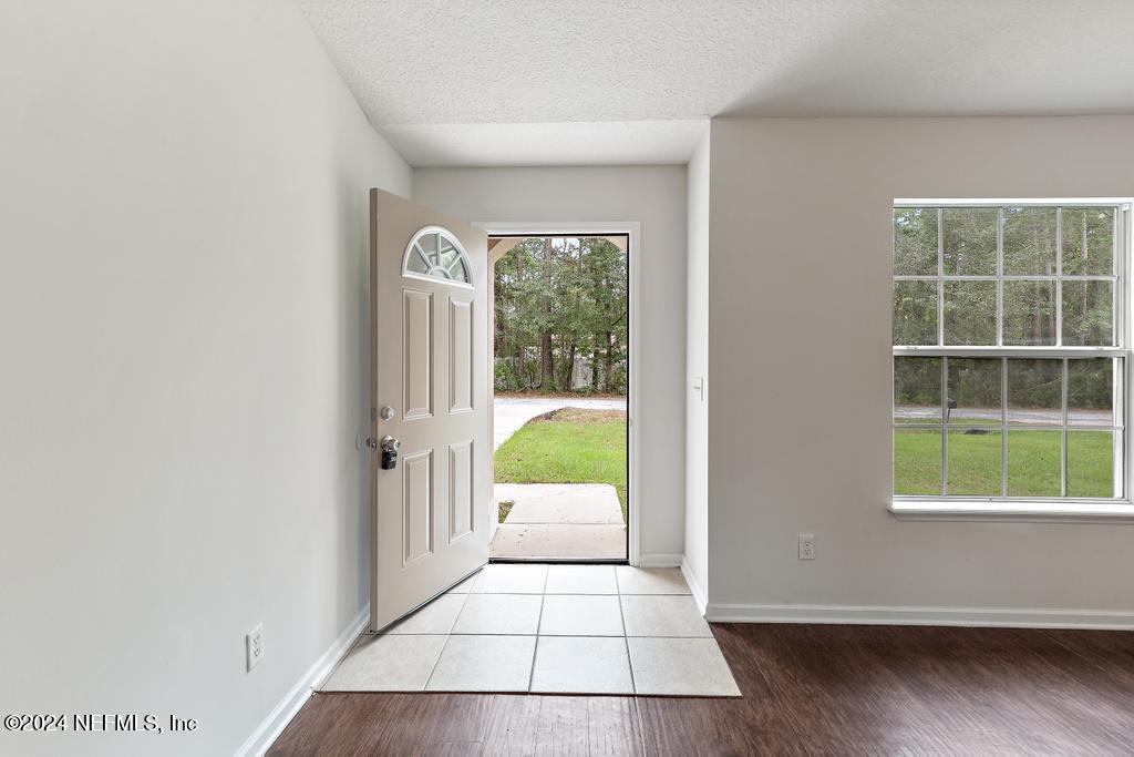 8475 CHERYL ANN Lane