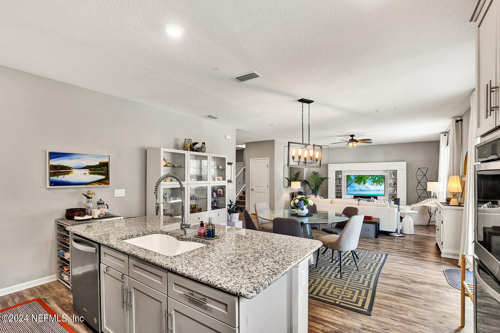 12345 SEA ISLAND Drive