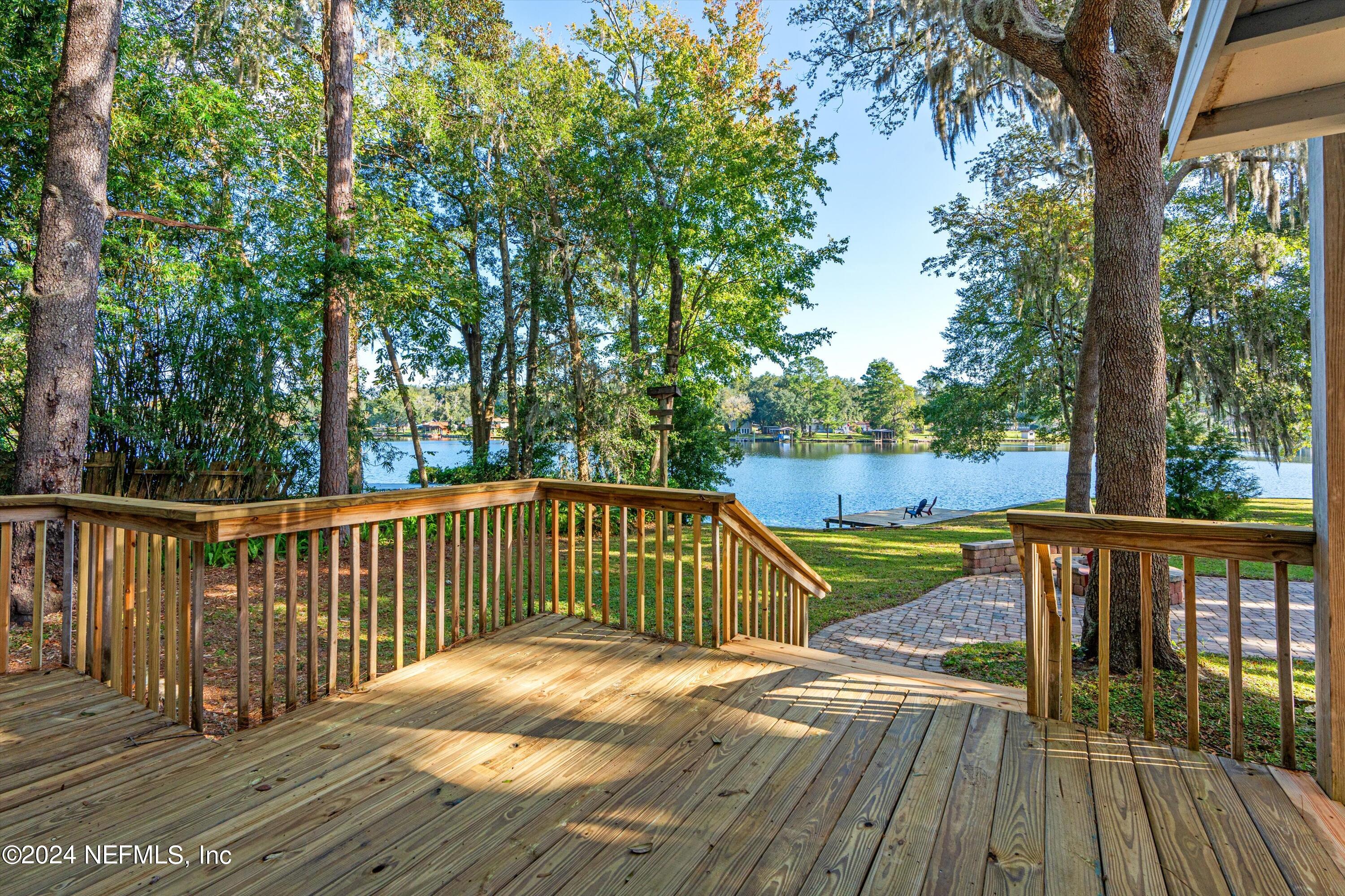 797 ARTHUR MOORE Drive