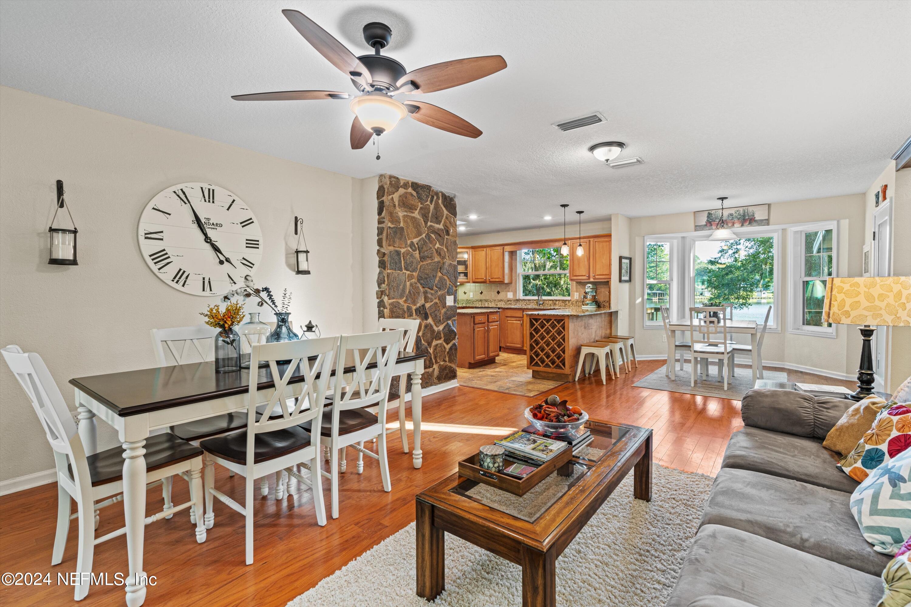 797 ARTHUR MOORE Drive