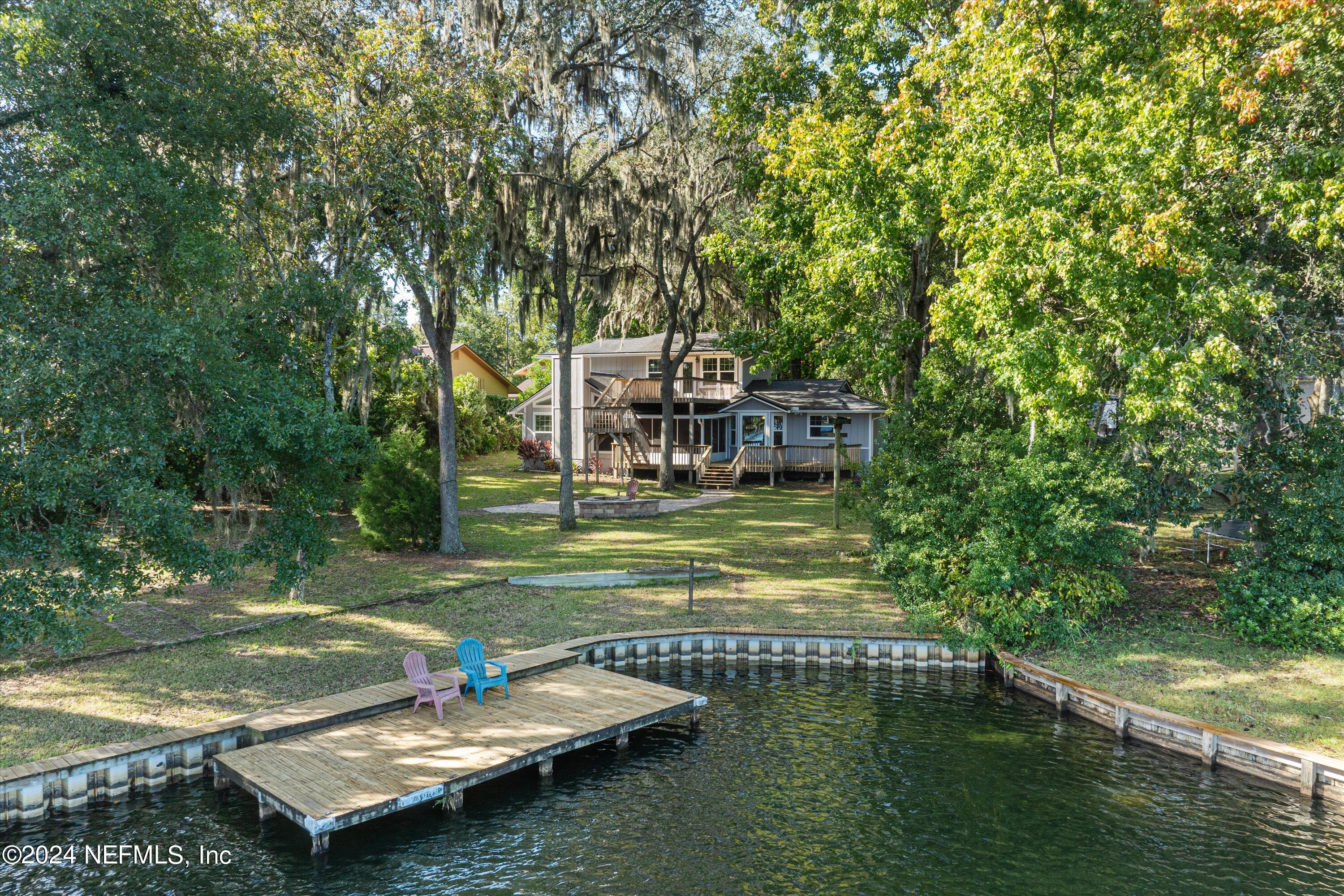 797 ARTHUR MOORE Drive