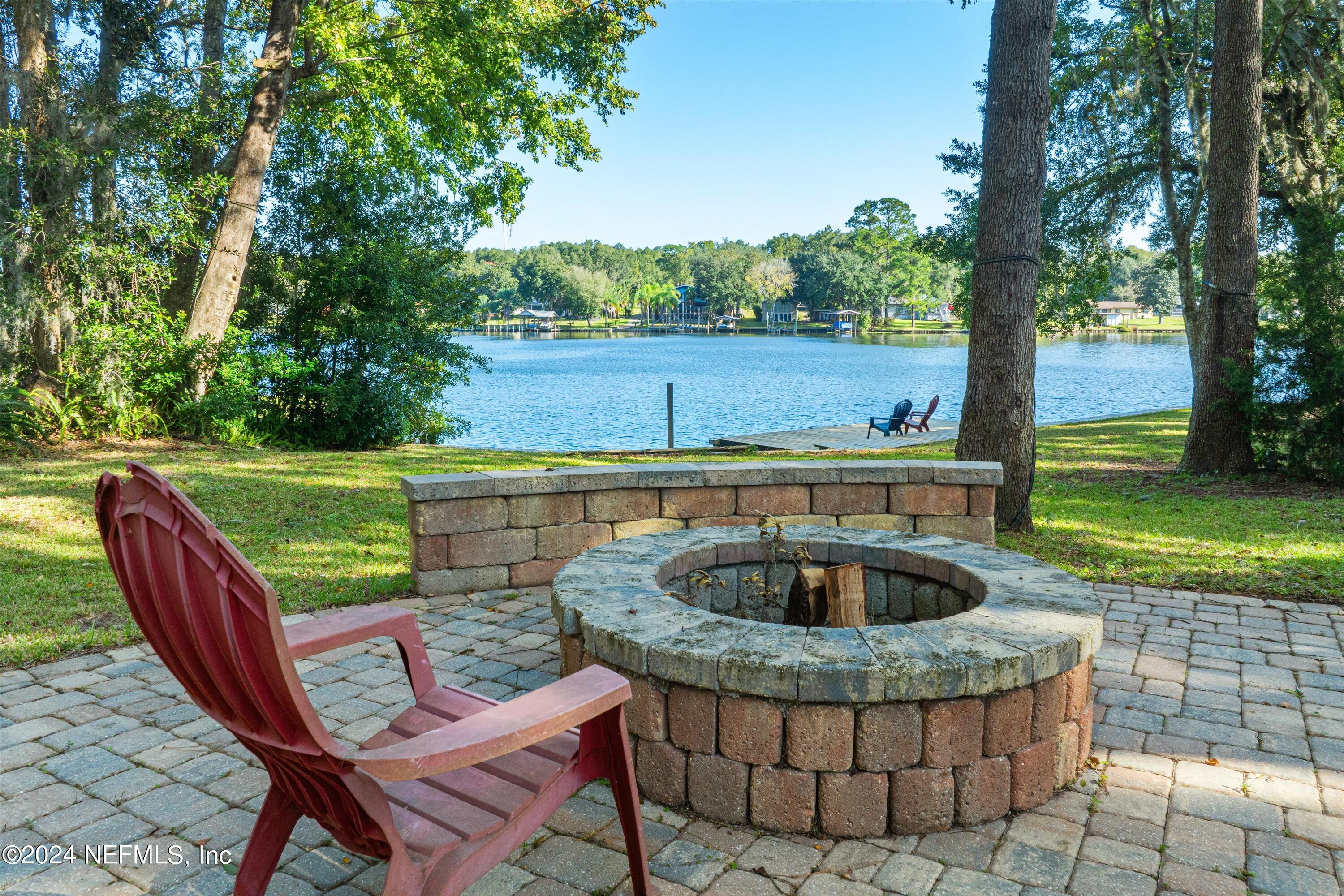 797 ARTHUR MOORE Drive