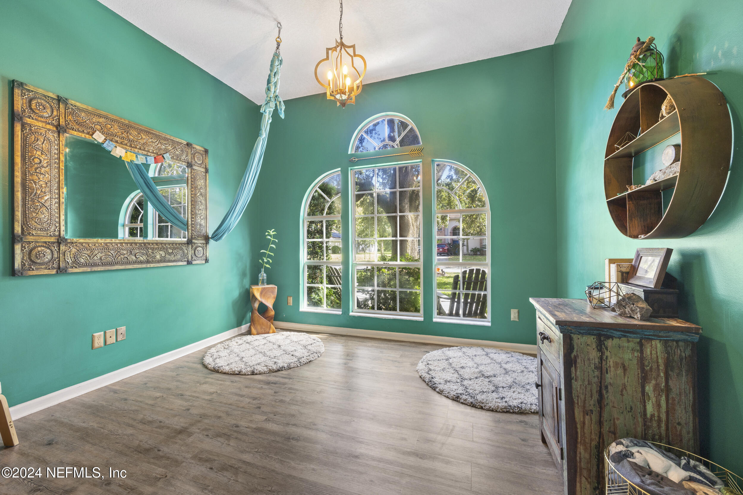 2338 EAGLES NEST Road