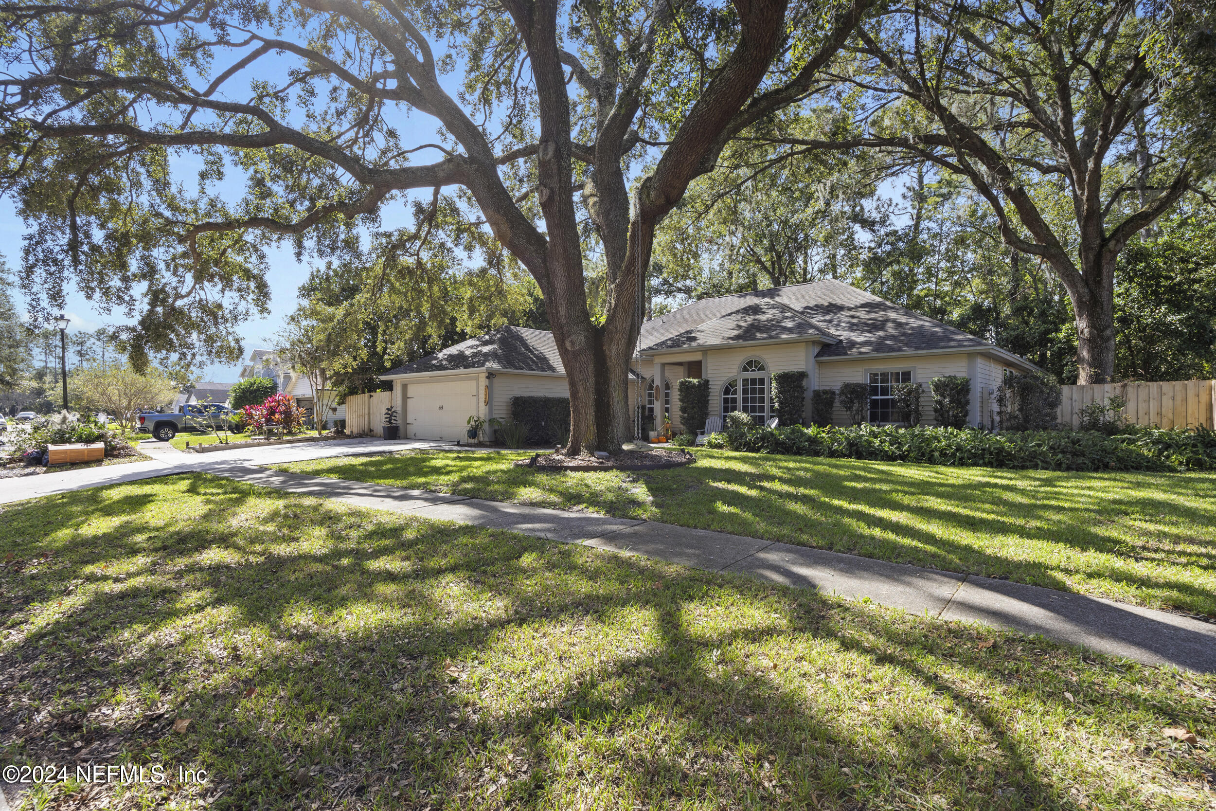 2338 EAGLES NEST Road