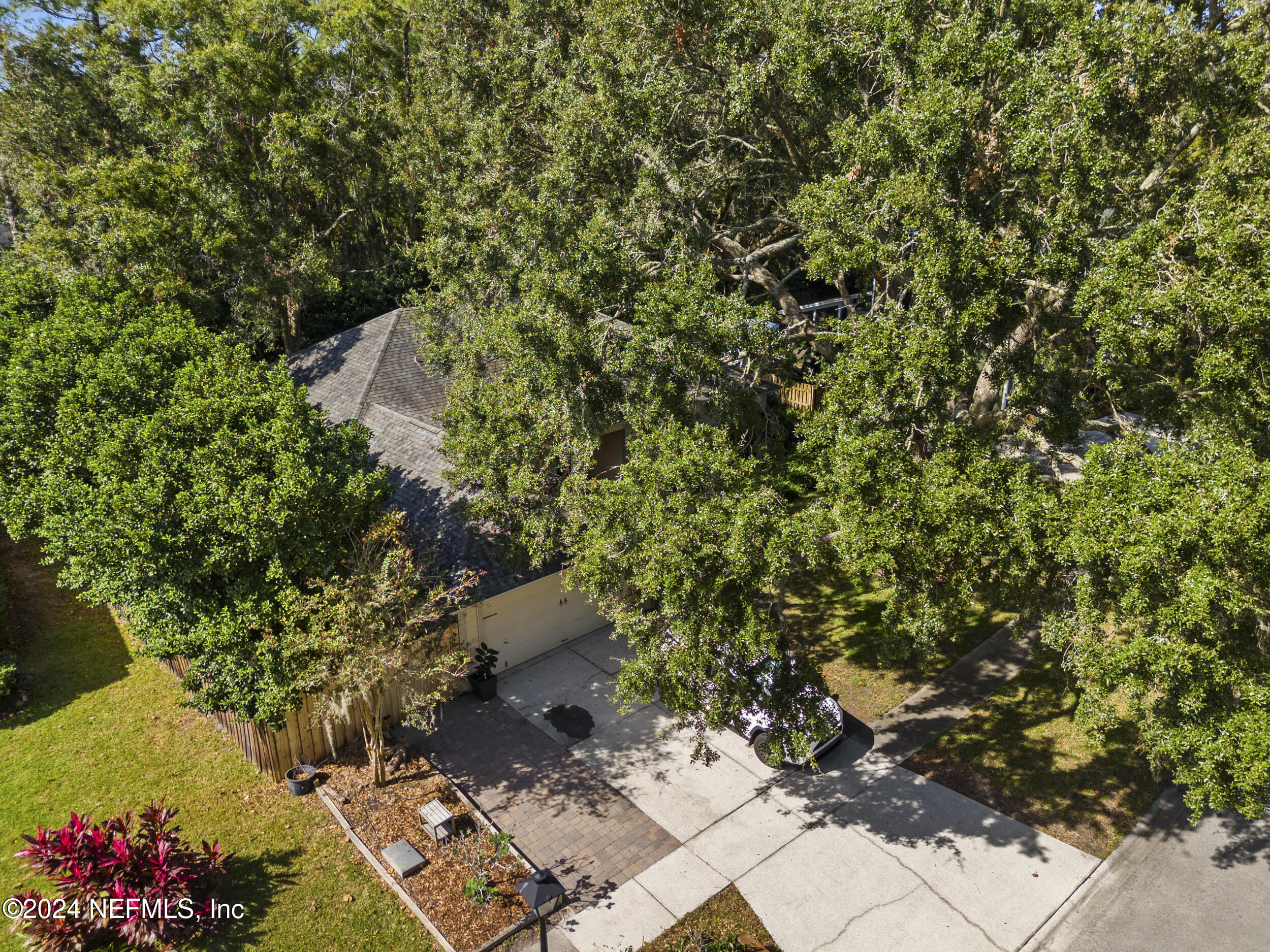 2338 EAGLES NEST Road