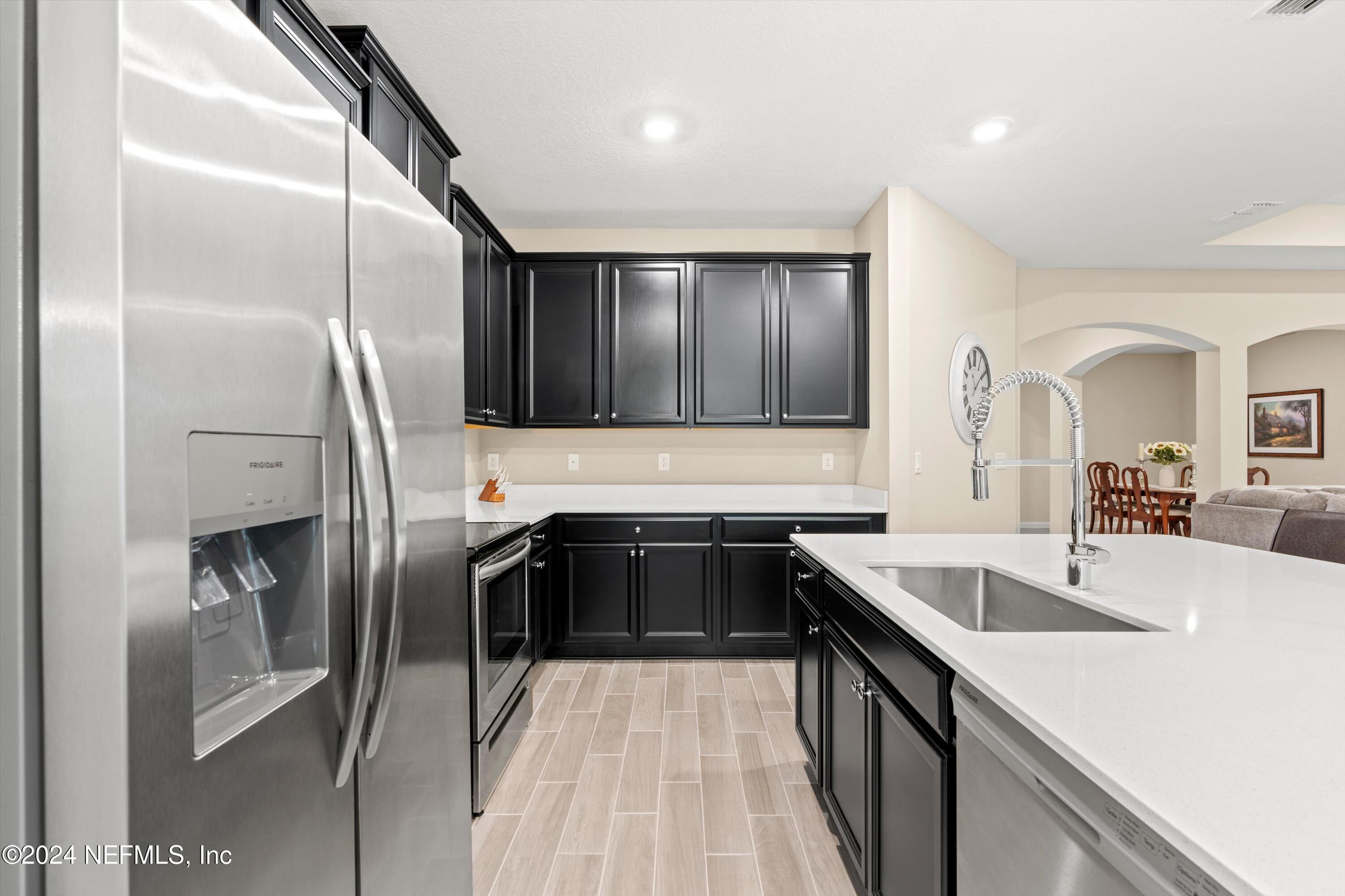 7182 CALAMINT Avenue