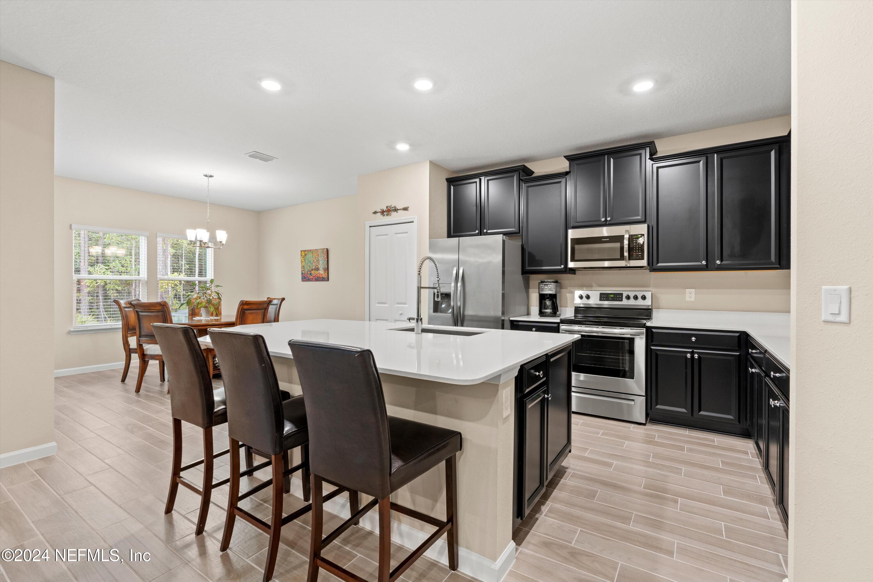 7182 CALAMINT Avenue