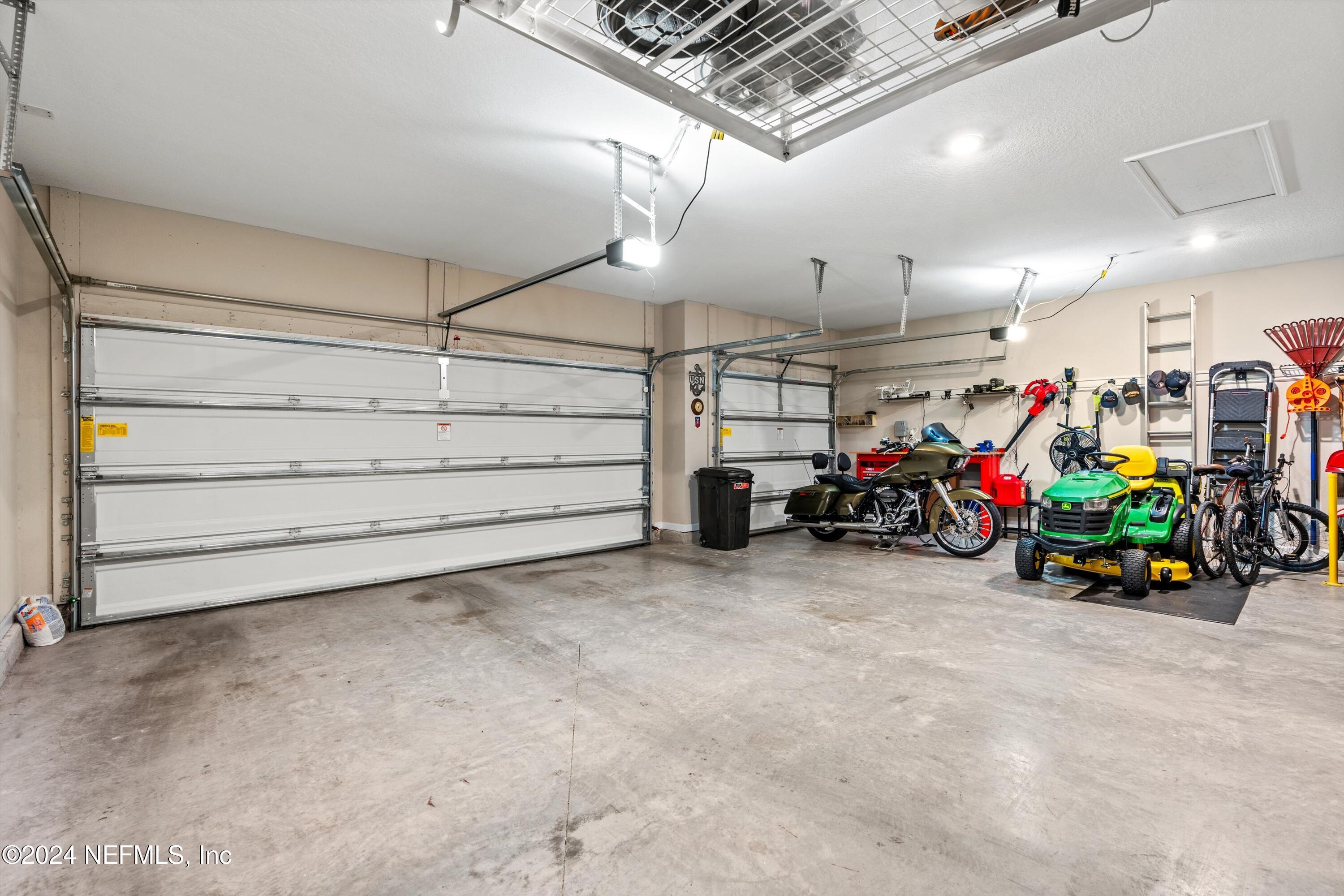 7182 CALAMINT Avenue