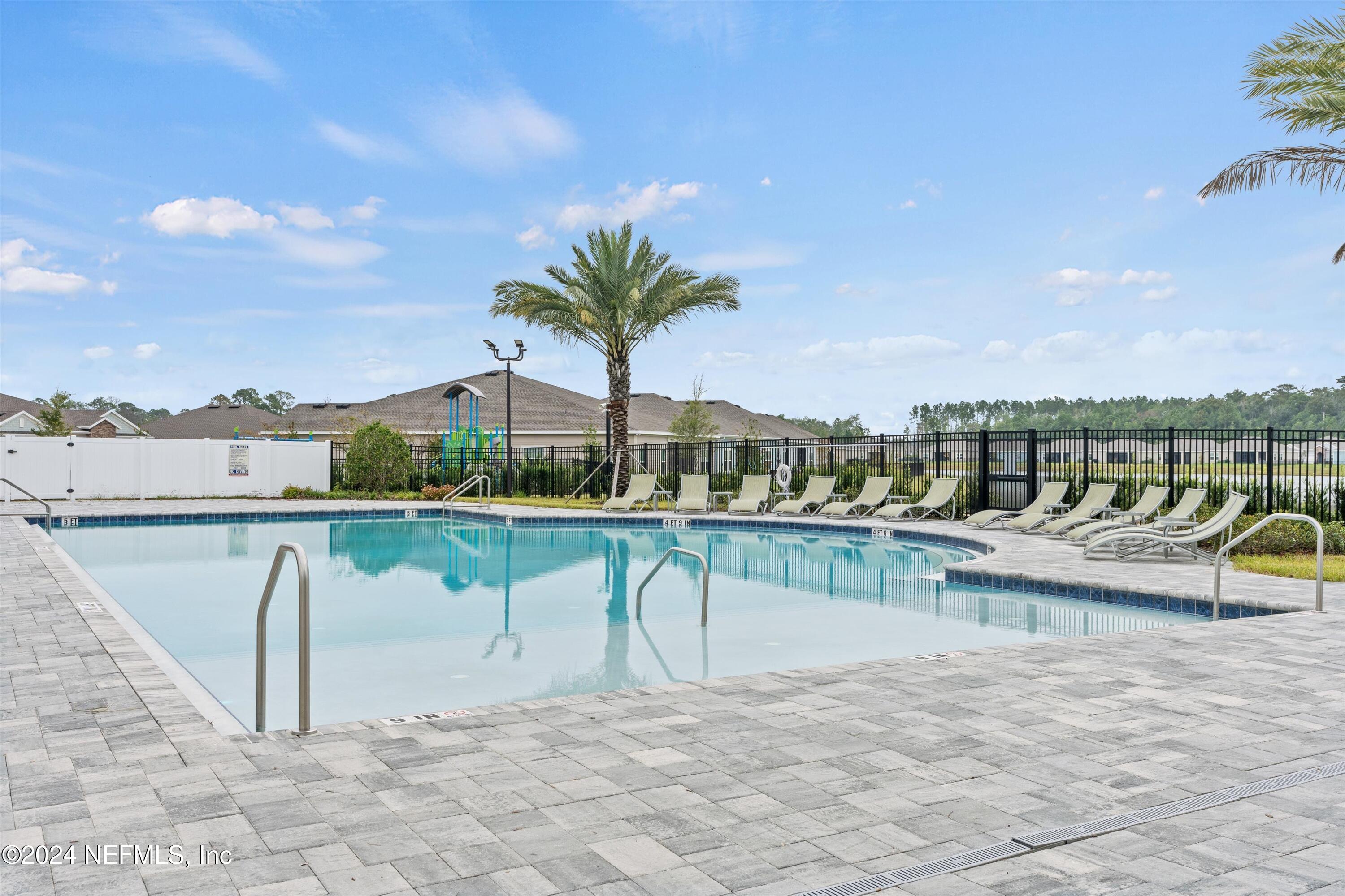 7182 CALAMINT Avenue