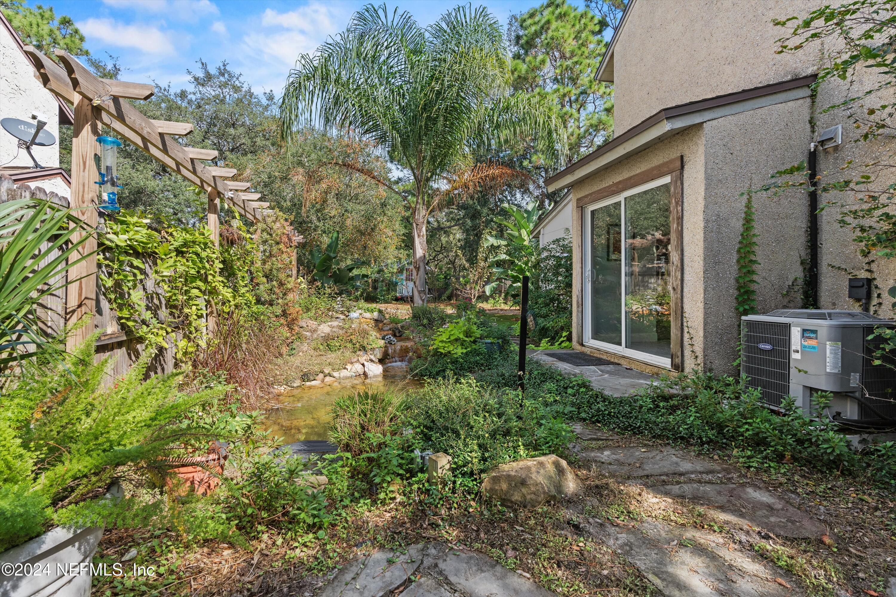 2118 ROSEWOOD Drive