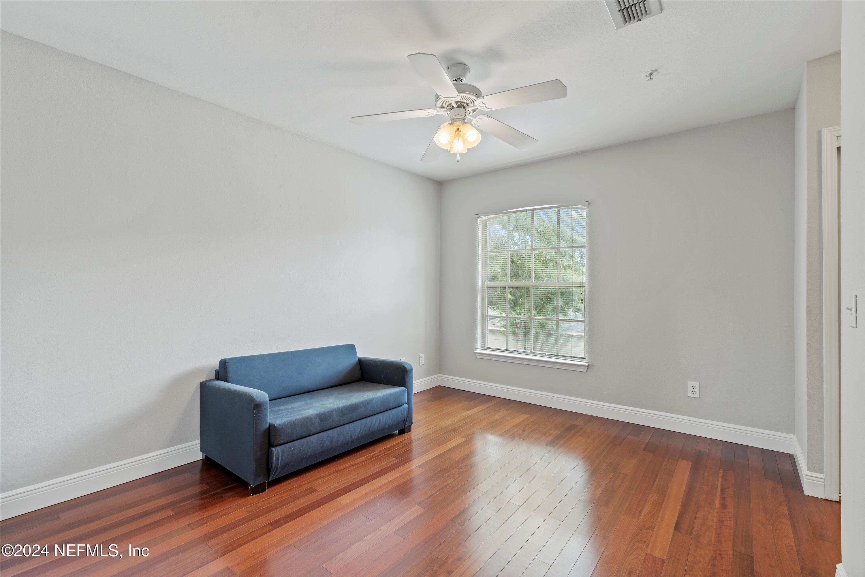 1701 THE GREENS Way, 1921