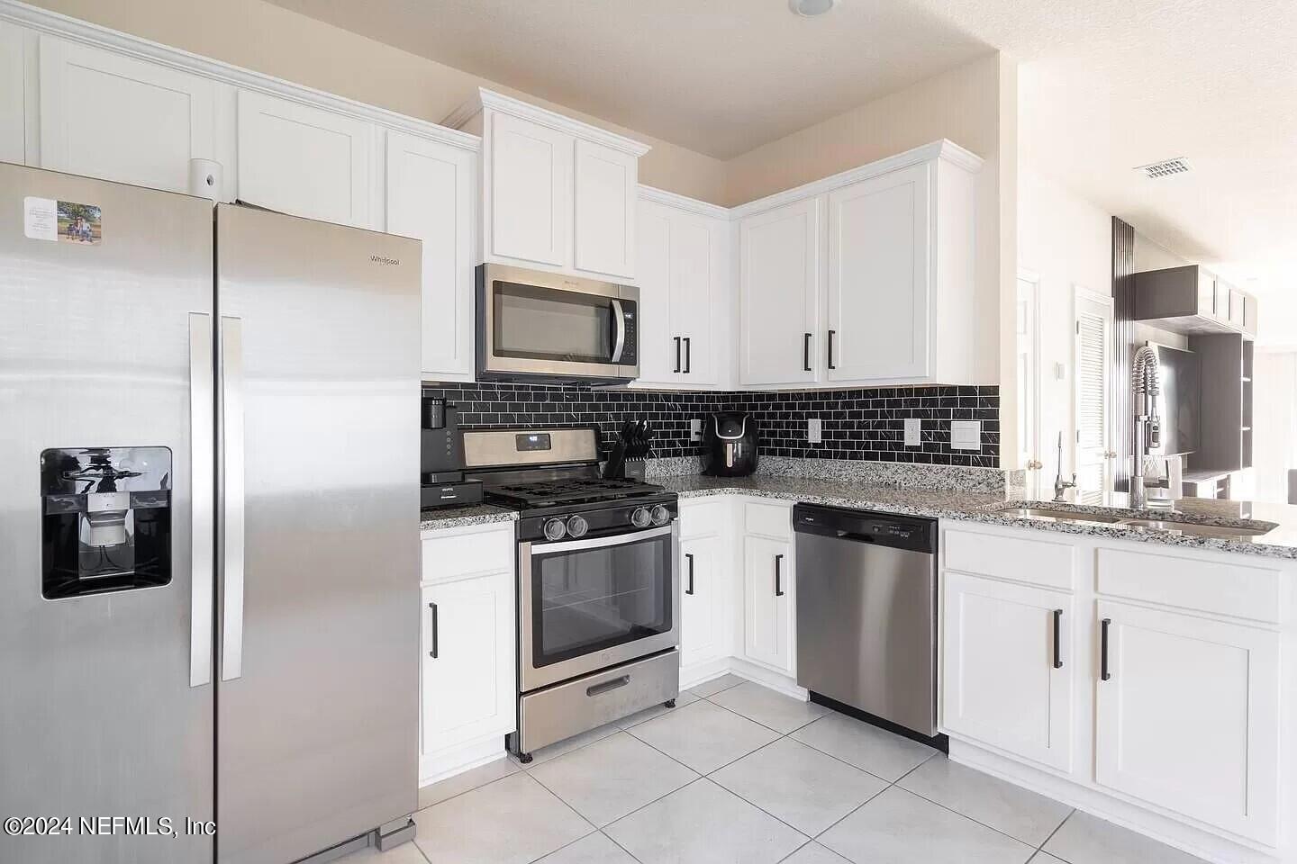 136 COASTLINE Way