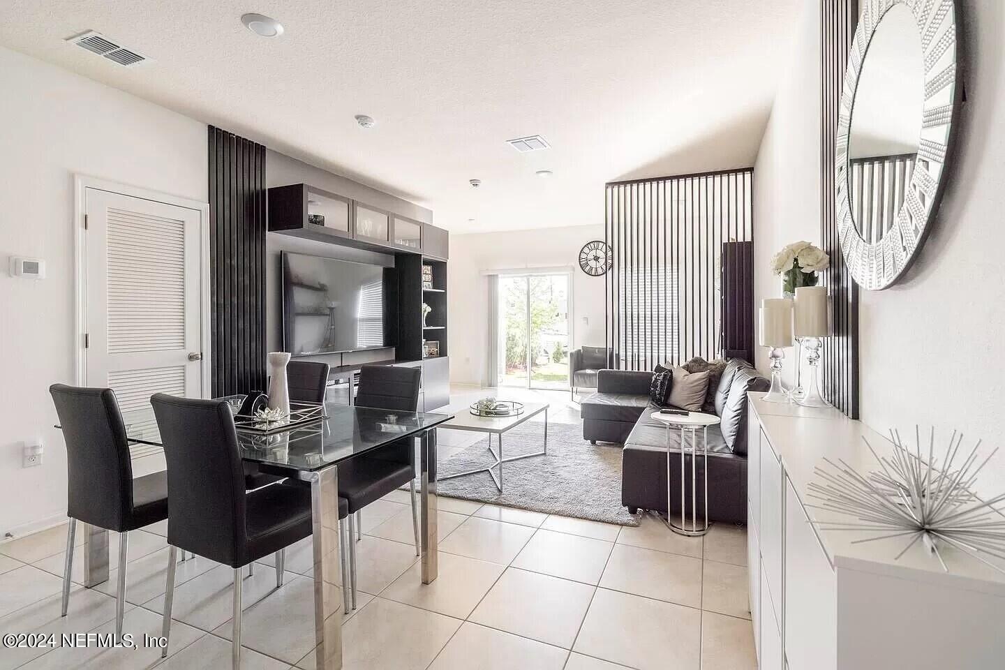 136 COASTLINE Way