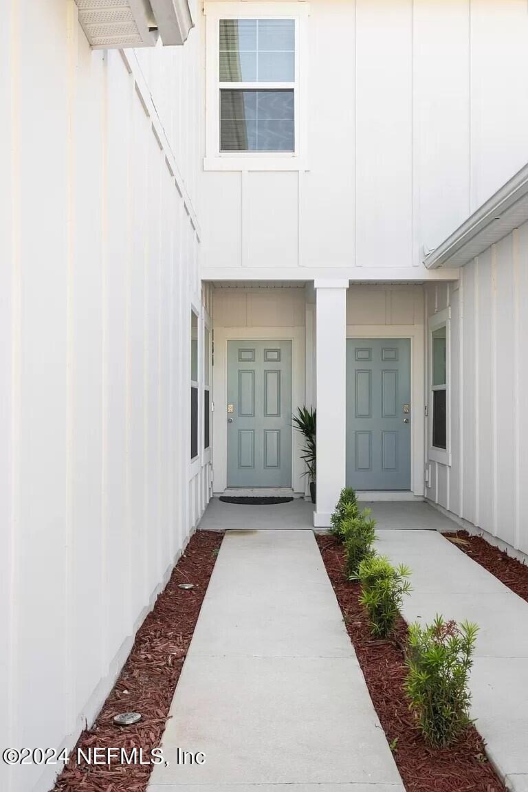 136 COASTLINE Way