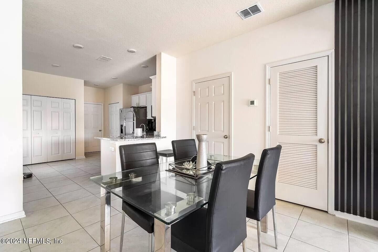 136 COASTLINE Way
