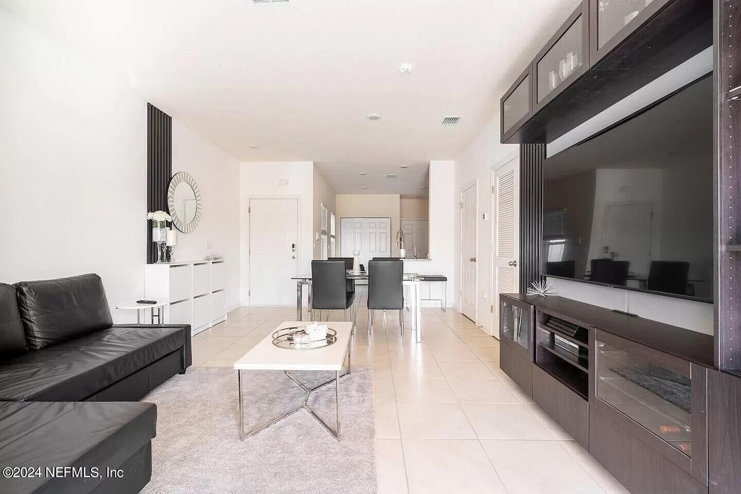 136 COASTLINE Way