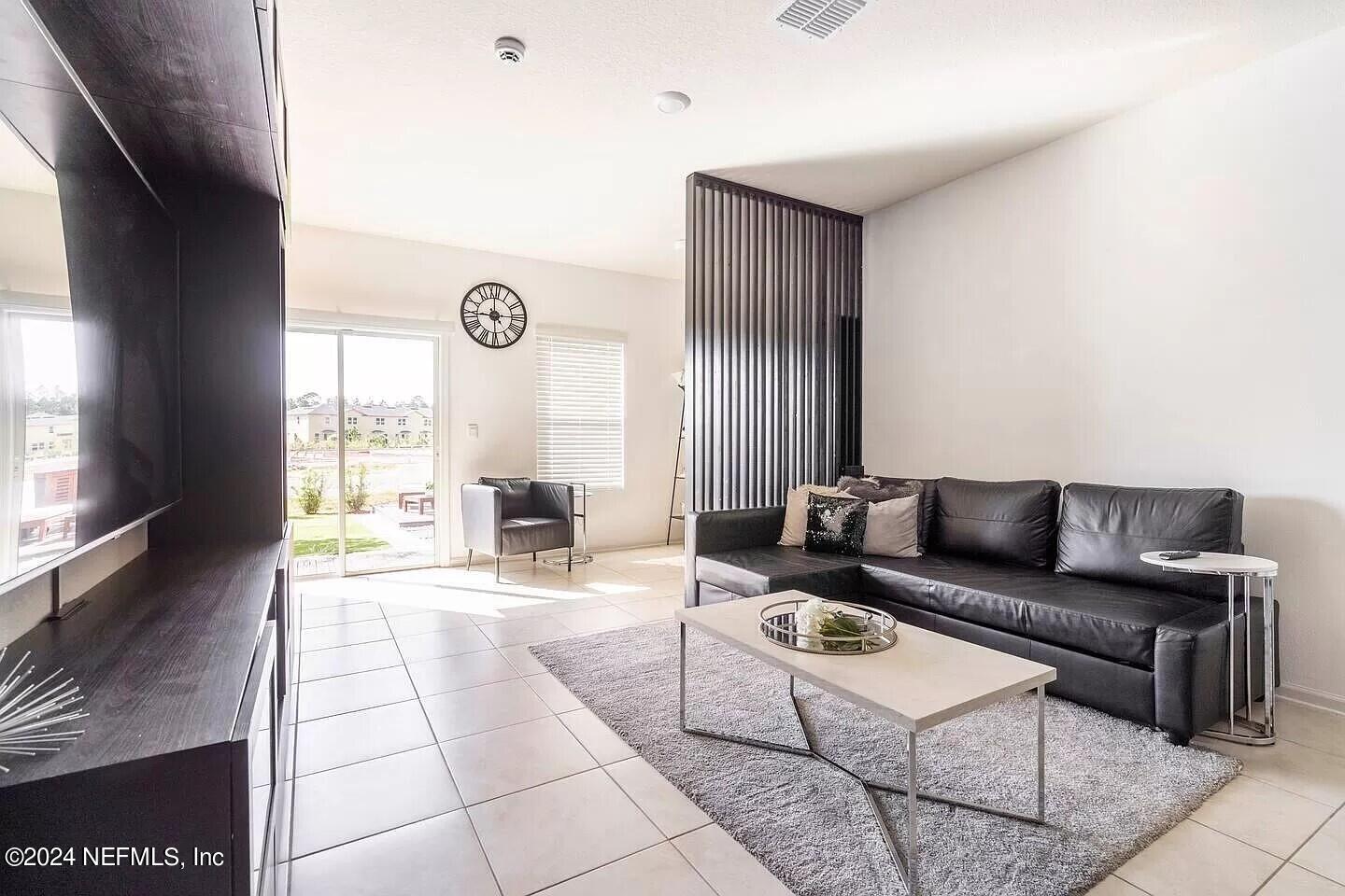 136 COASTLINE Way