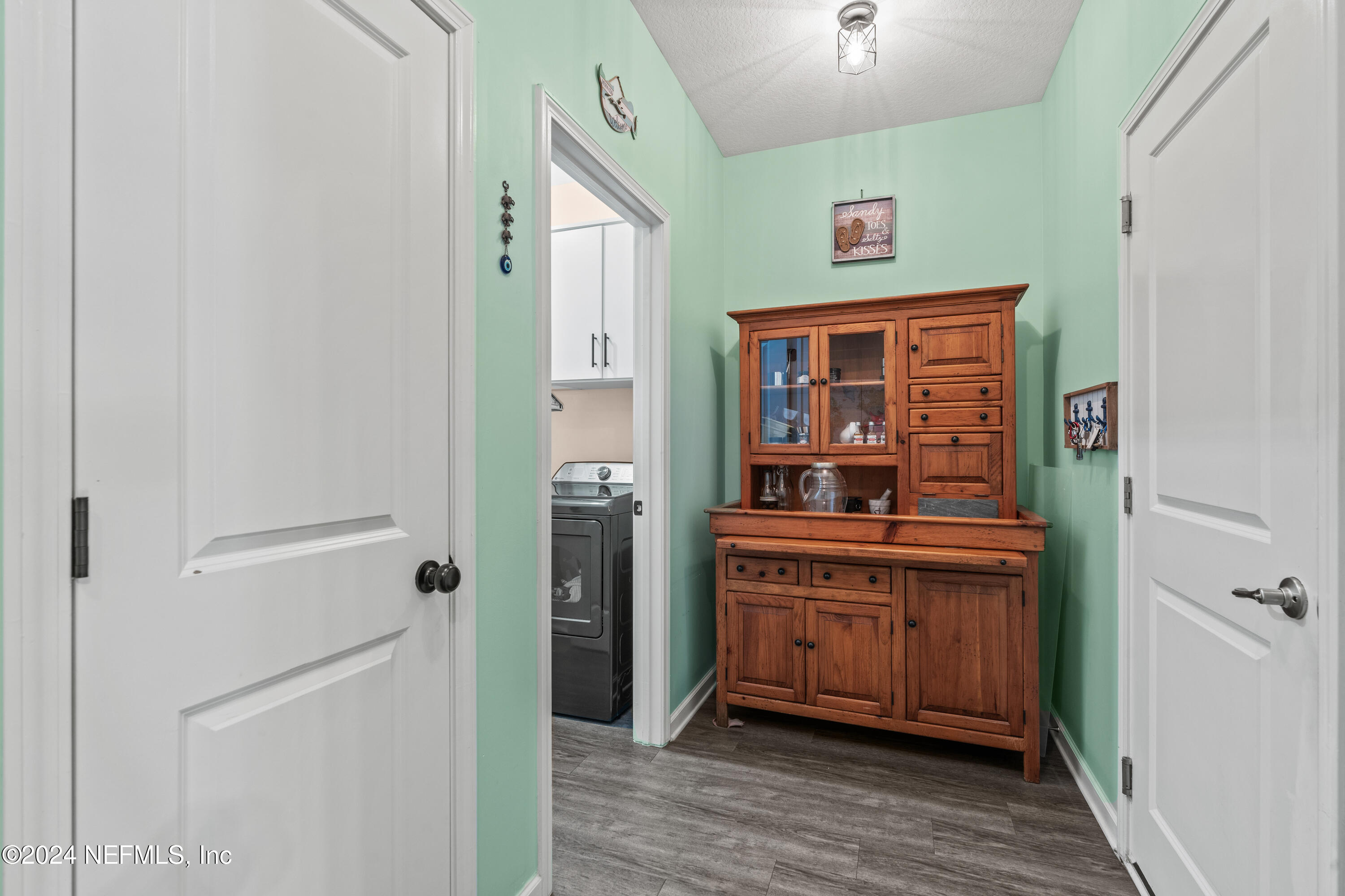 1410 AUTUMN PINES Drive