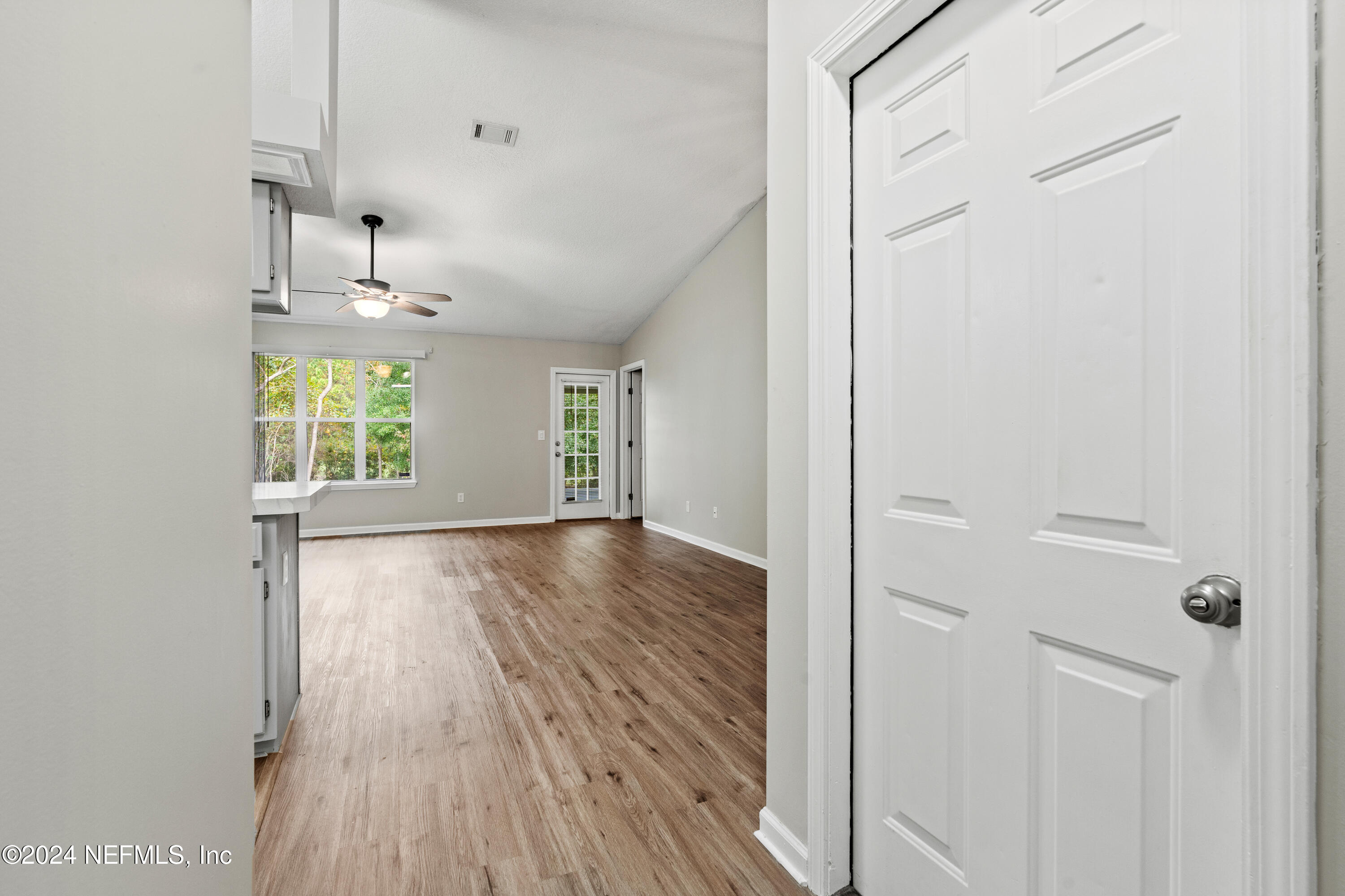 3236 DOWITCHER Lane