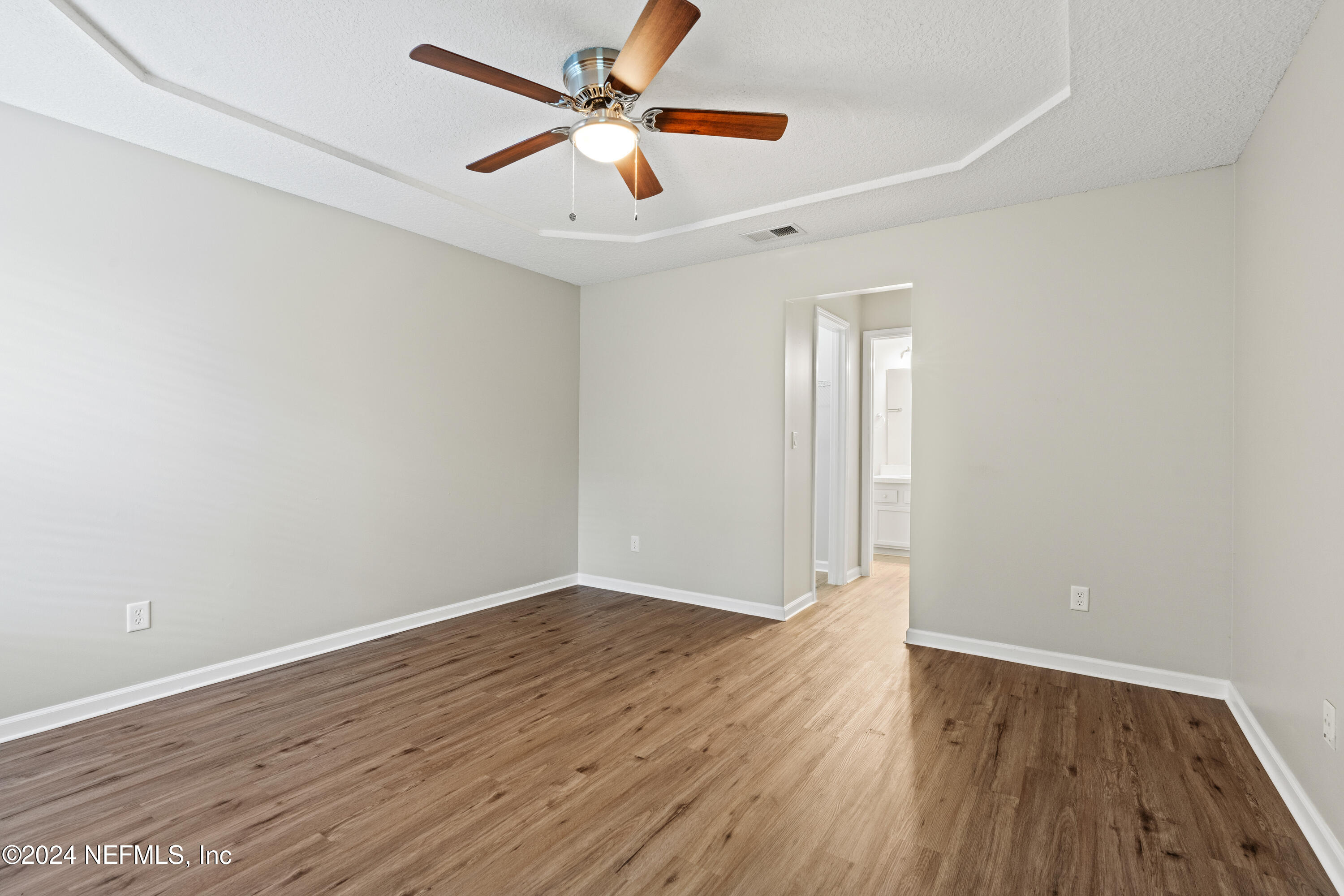 3236 DOWITCHER Lane