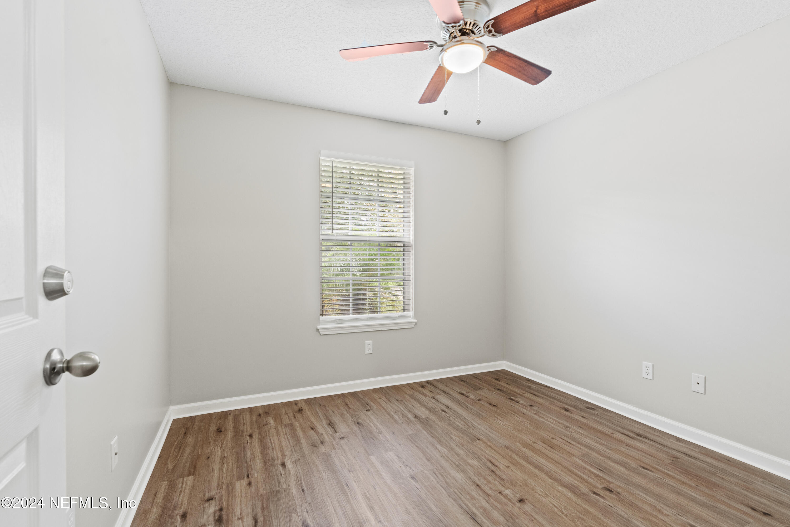 3236 DOWITCHER Lane