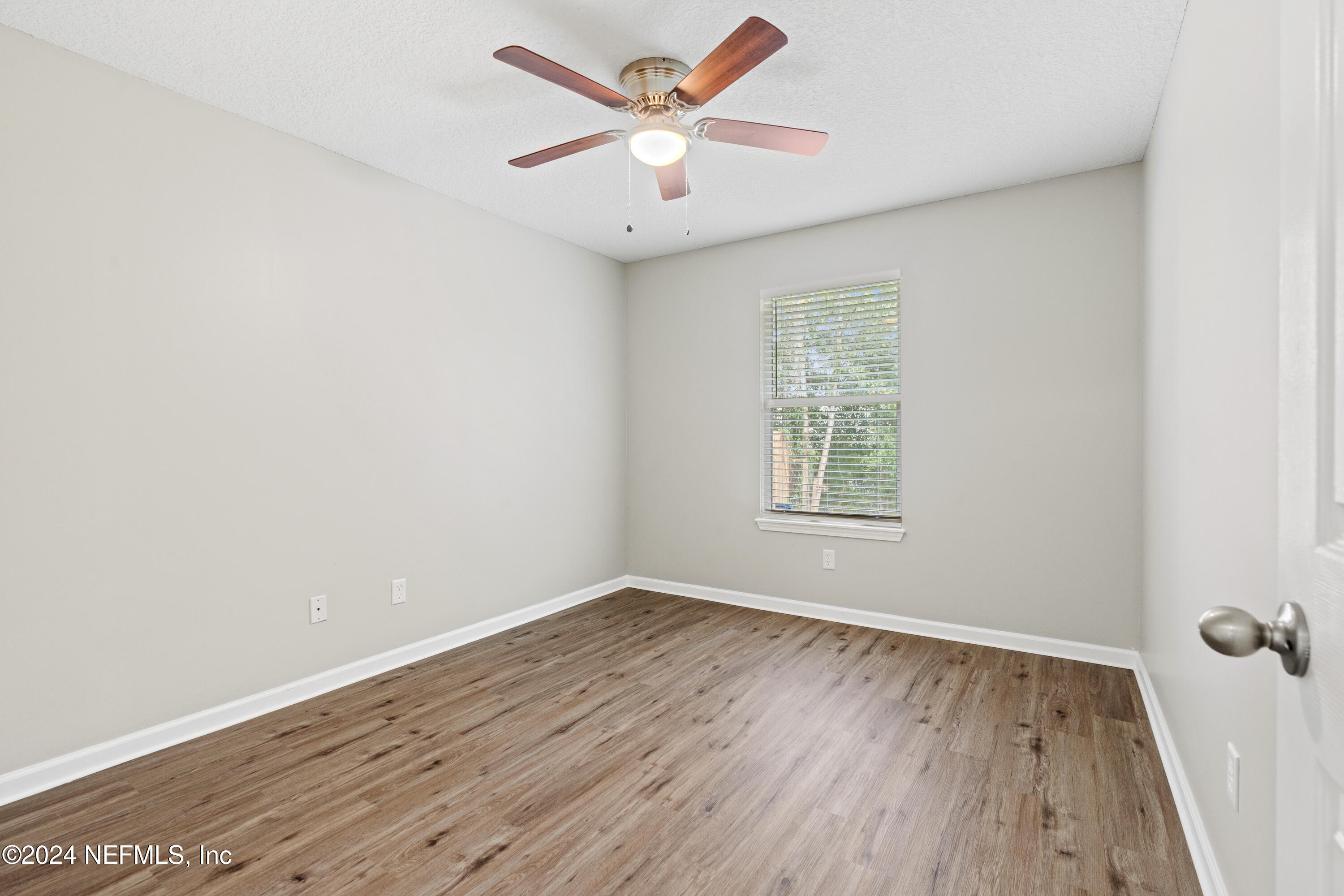 3236 DOWITCHER Lane