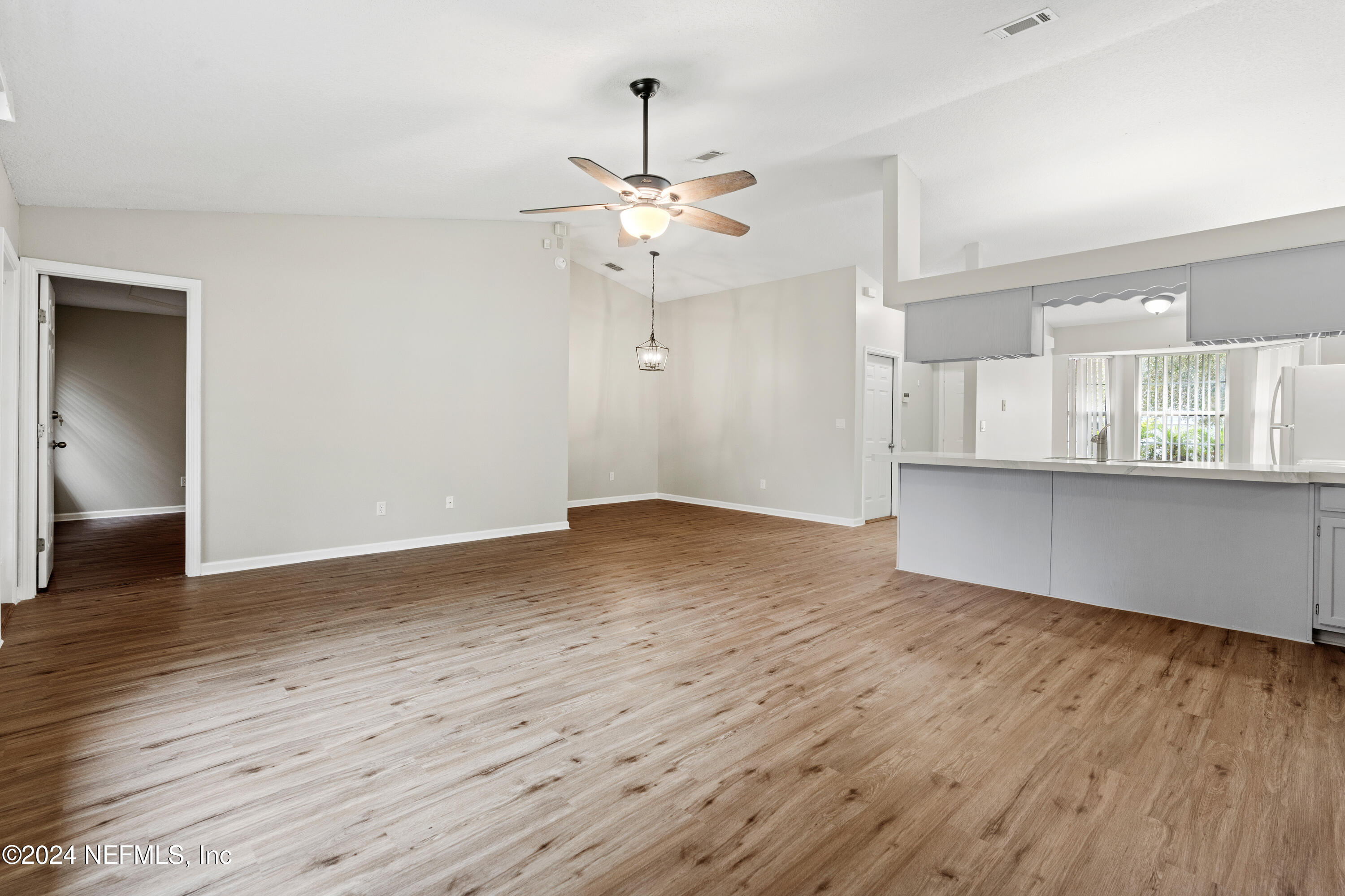 3236 DOWITCHER Lane
