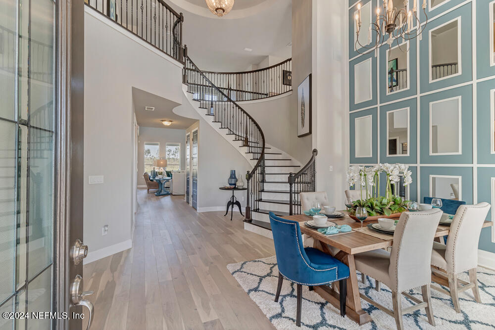 50 ROSCOE Boulevard N