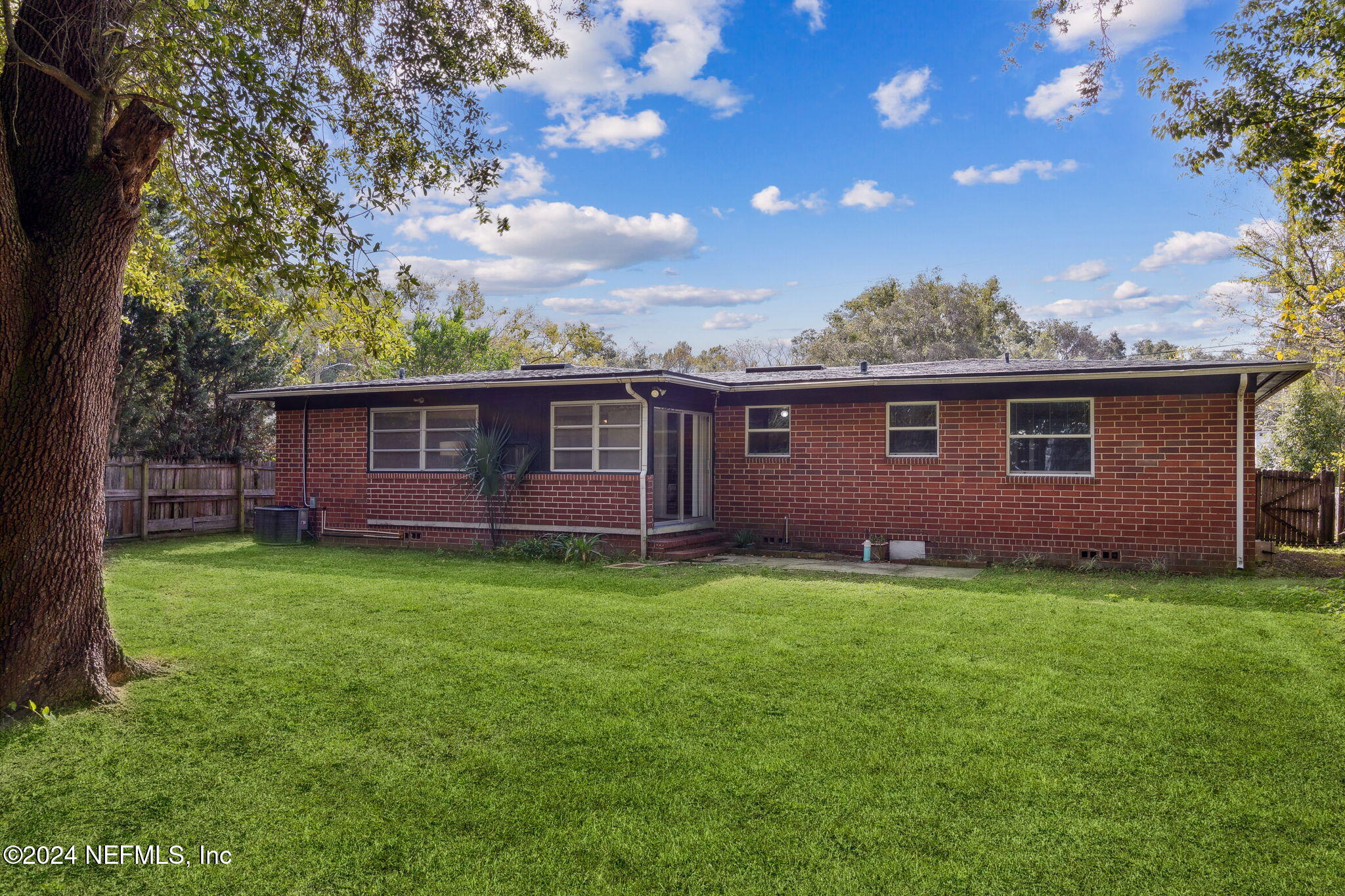 6537 PINE SUMMIT Drive