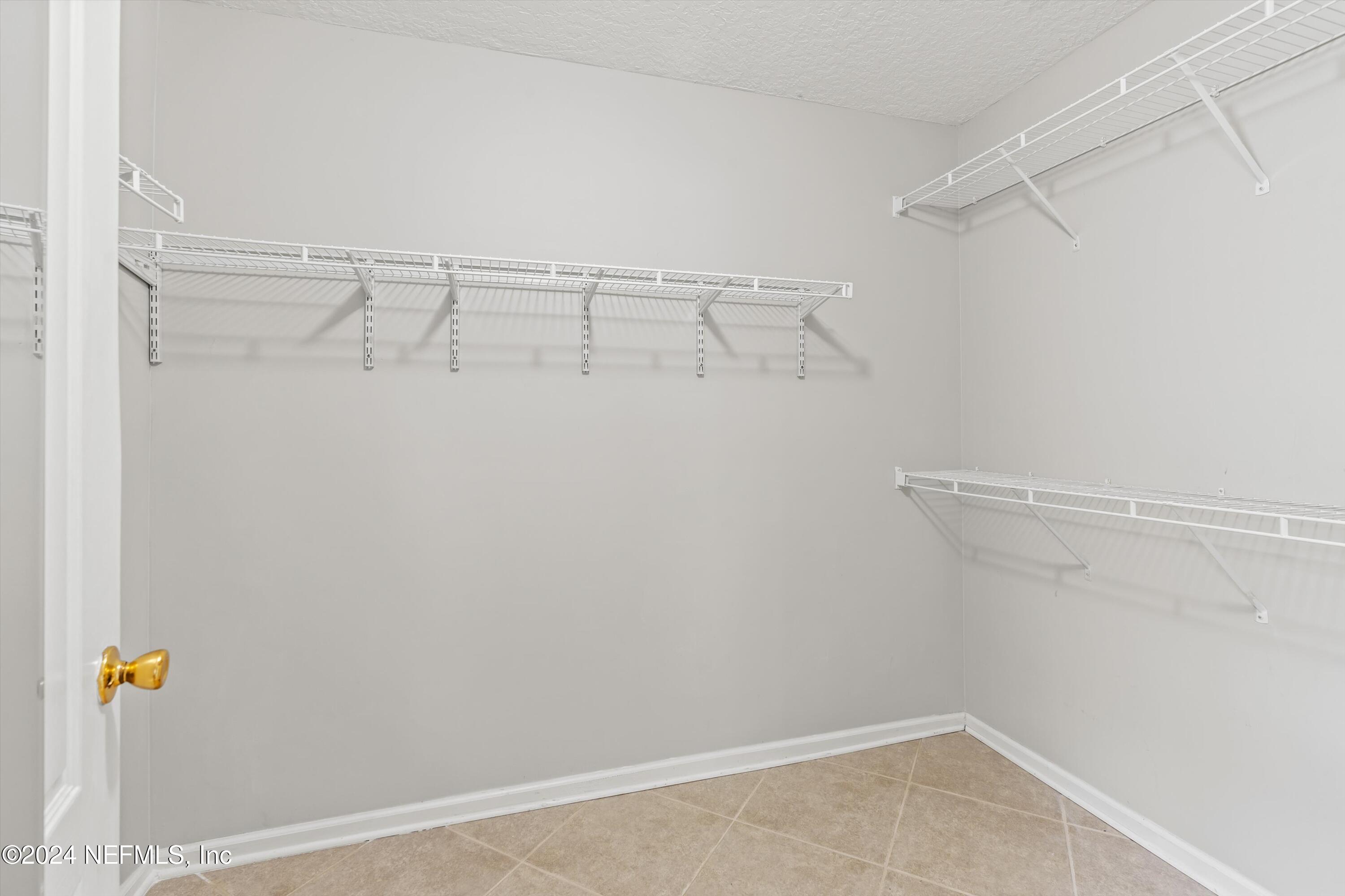 2889 WESTBERRY HIDEAWAY Court