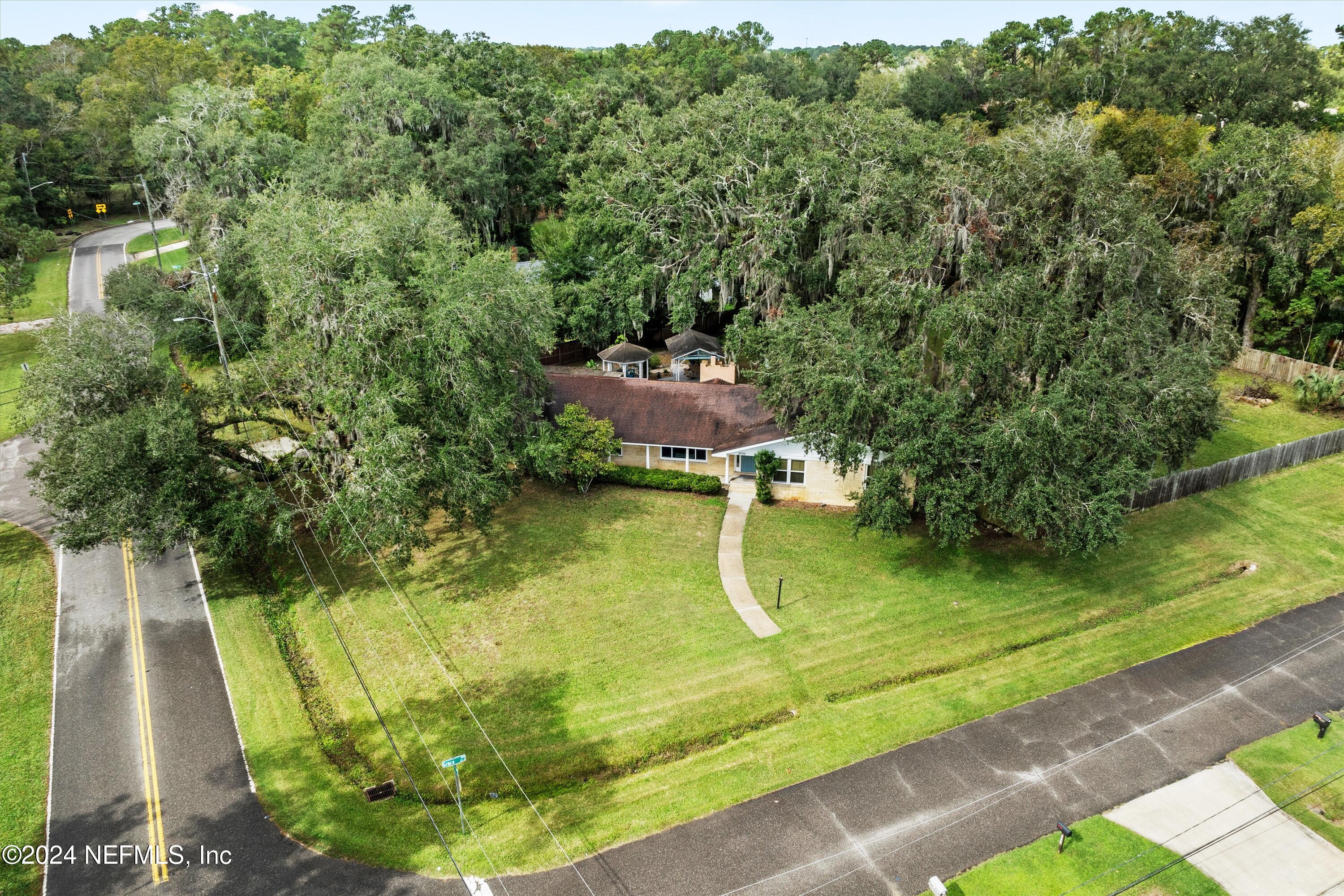 6743 GRACE Lane