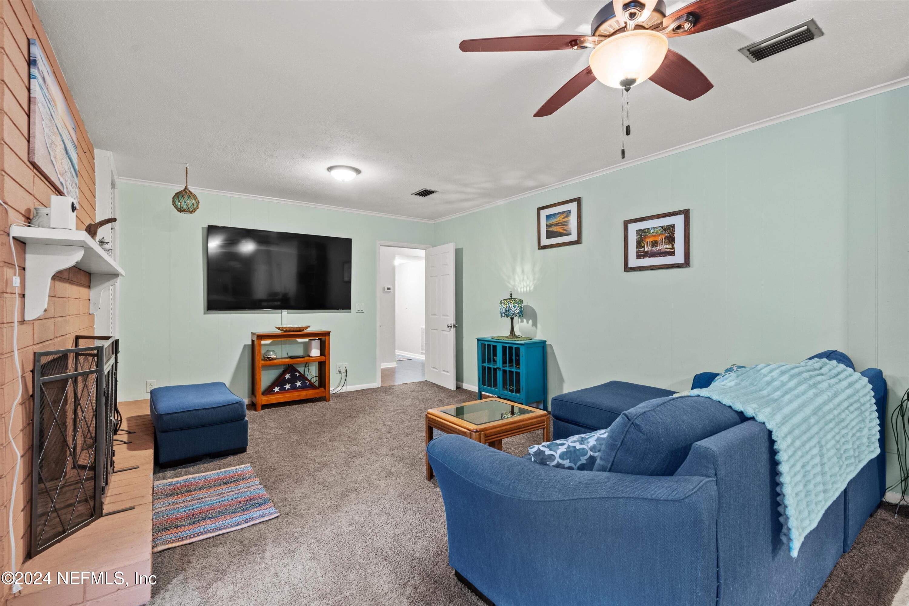 6743 GRACE Lane