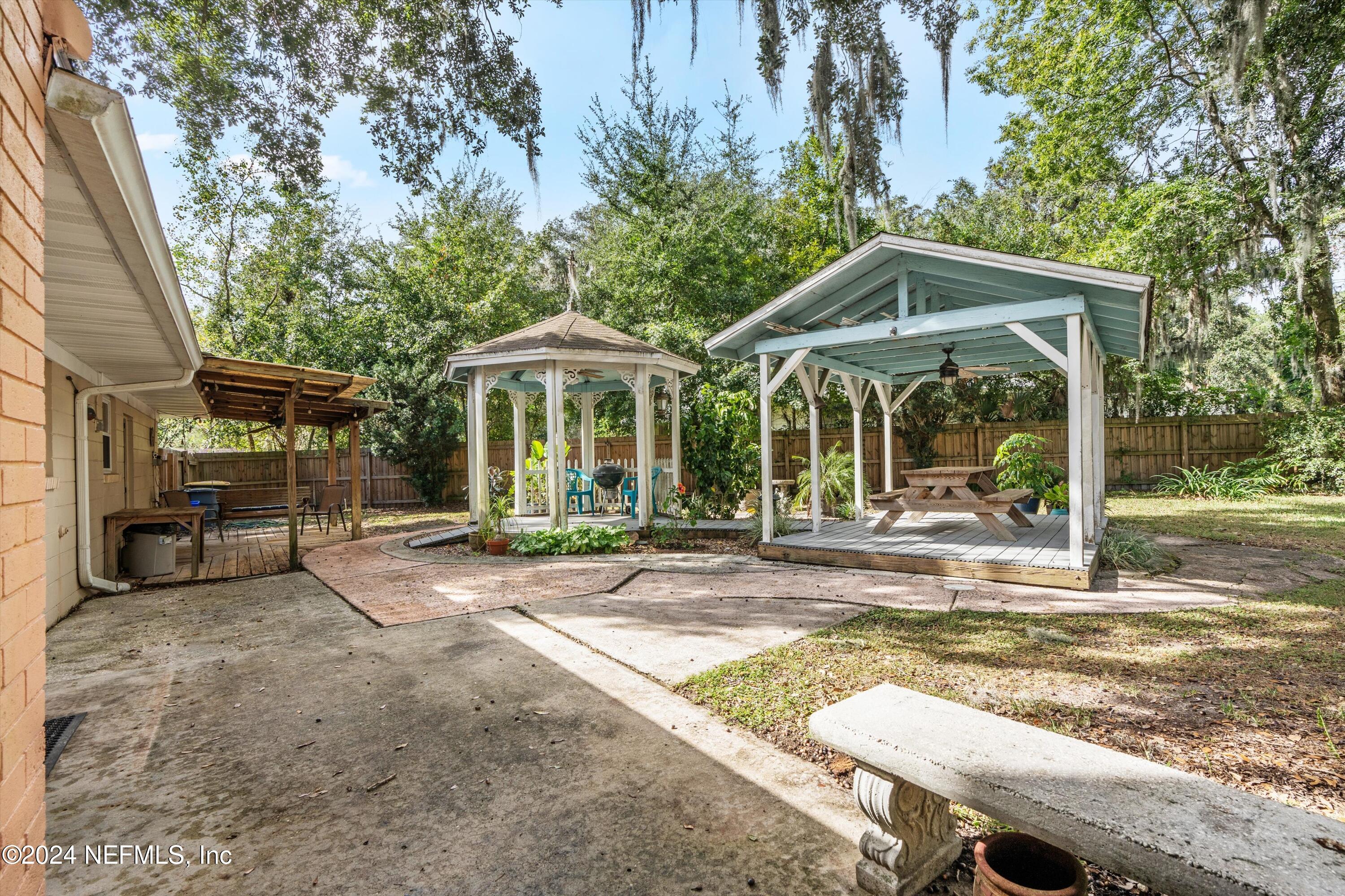 6743 GRACE Lane