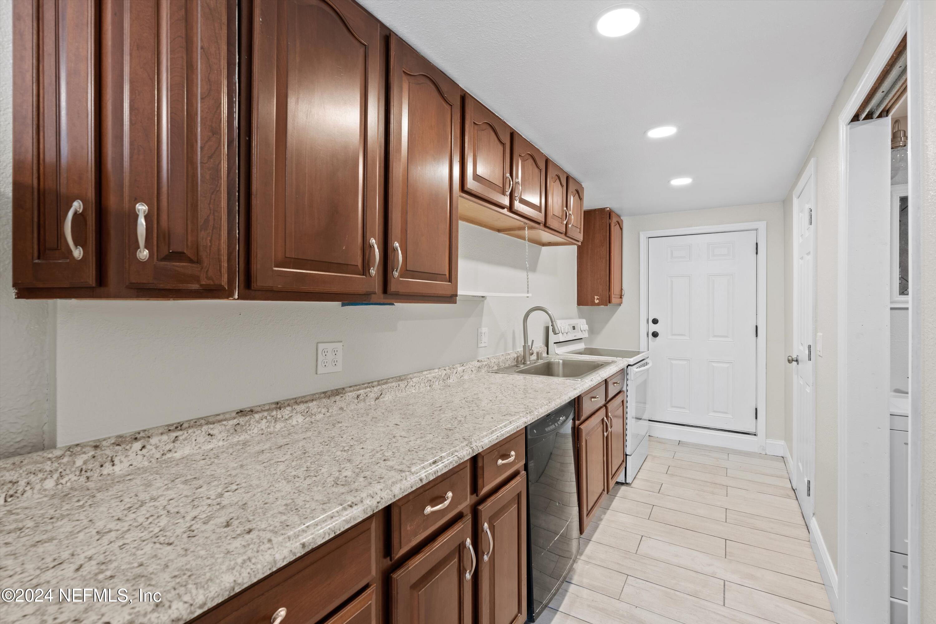 5103 CAIN Lane