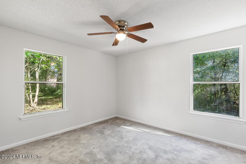 1750 BROADWAY Avenue