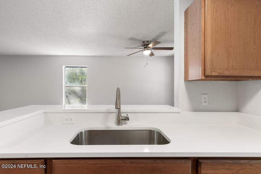 1750 BROADWAY Avenue