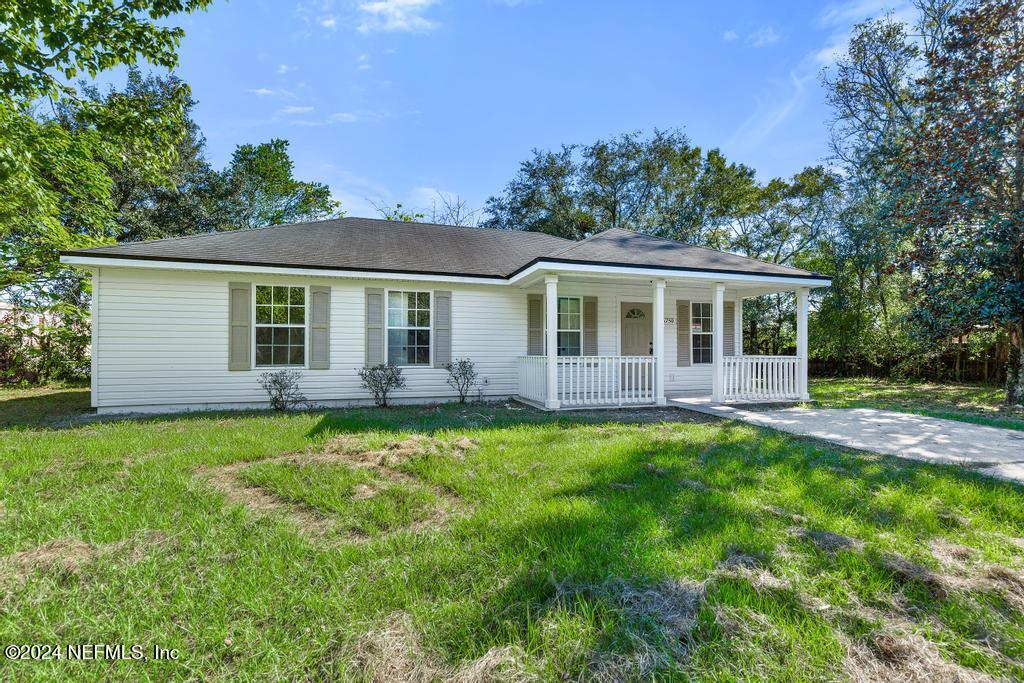 1750 BROADWAY Avenue