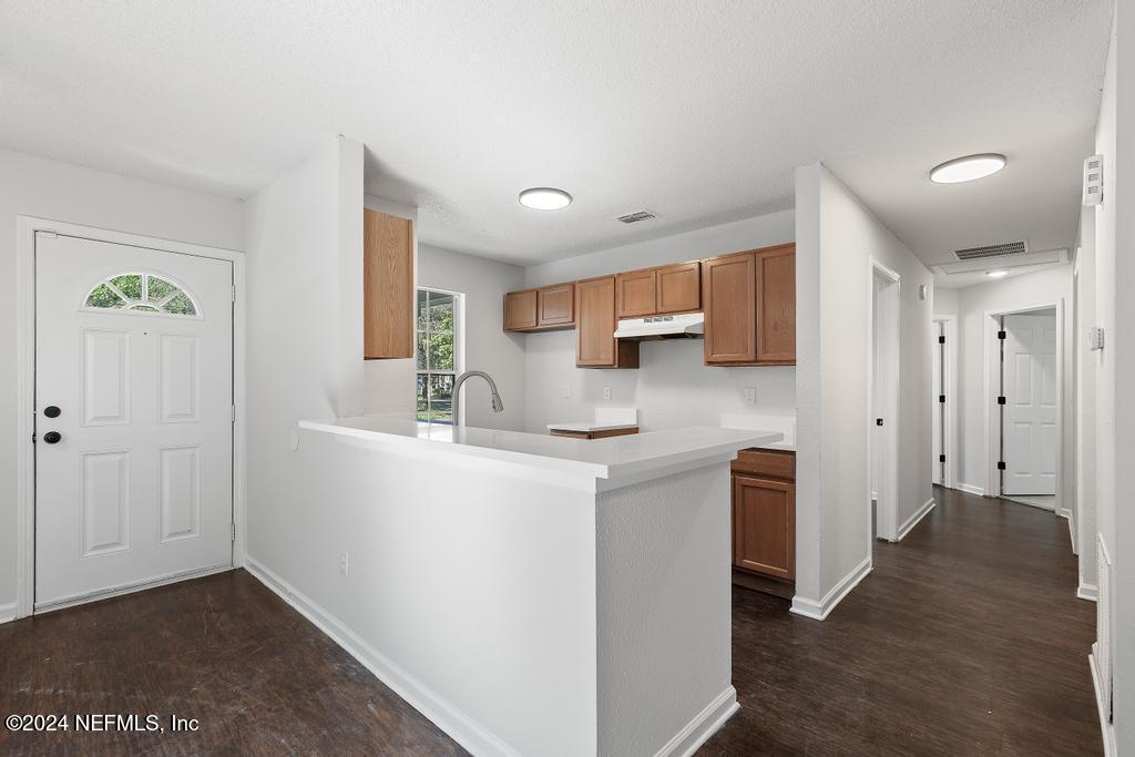 1750 BROADWAY Avenue