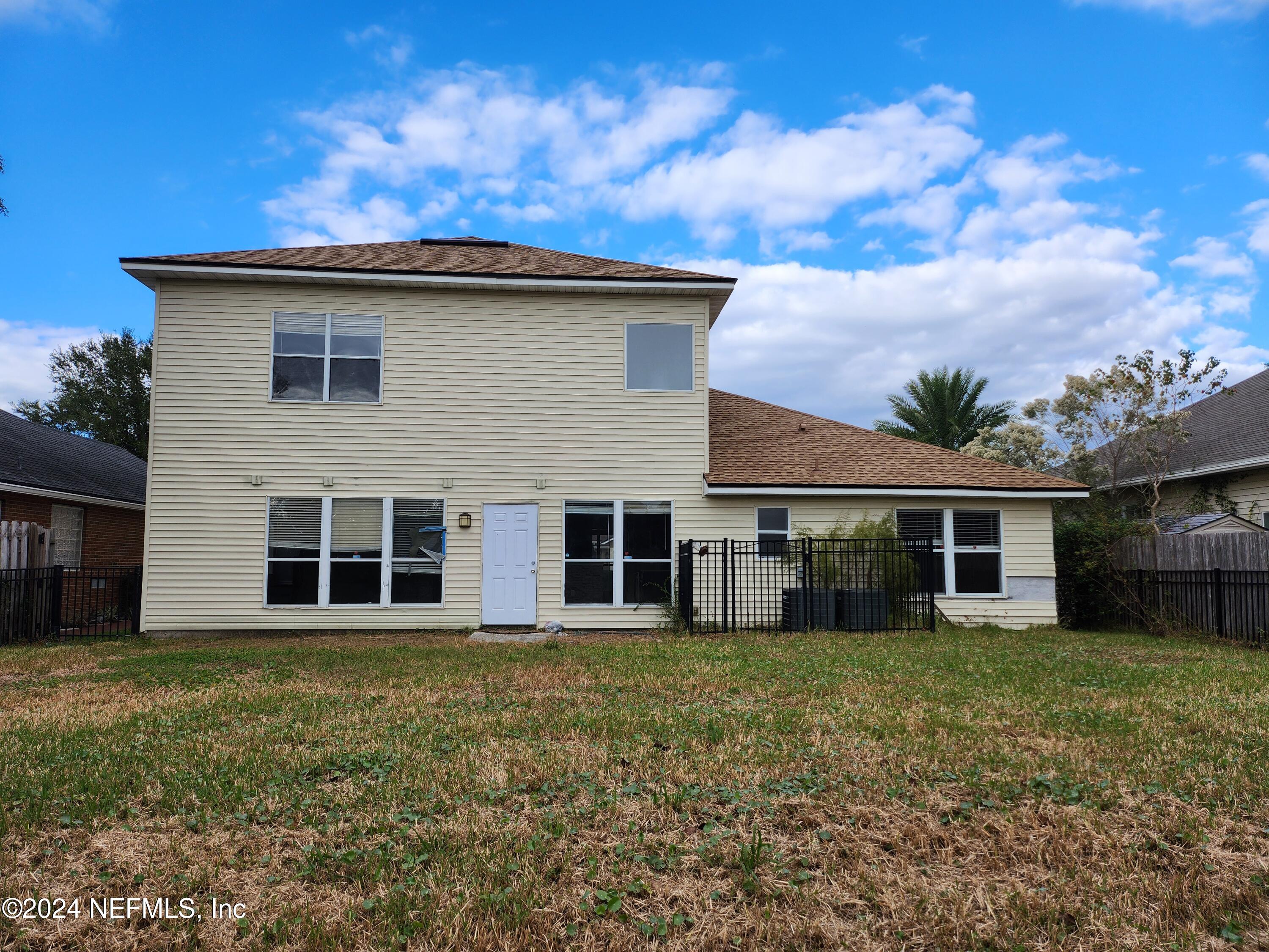 9194 PROSPERITY LAKE Drive