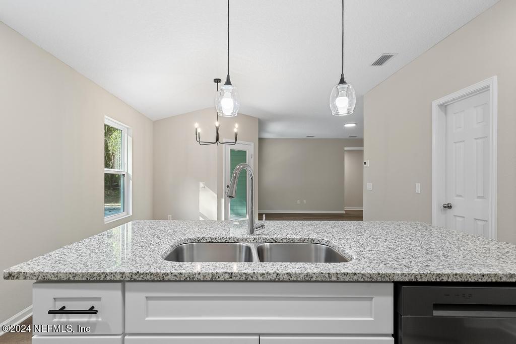 111 BREEZEWAY Avenue