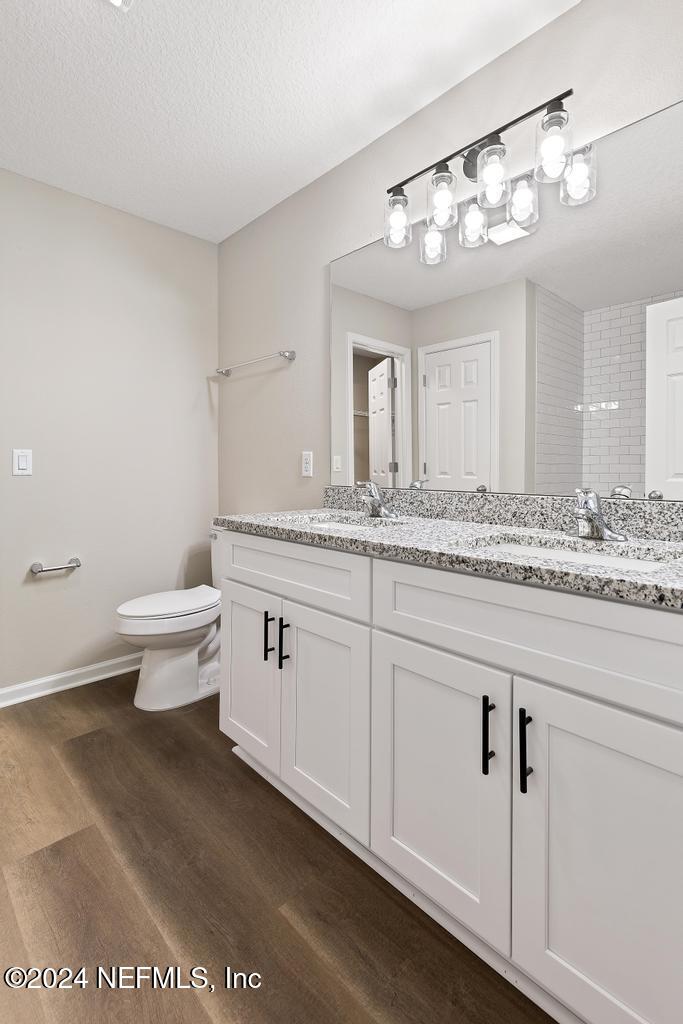 111 BREEZEWAY Avenue