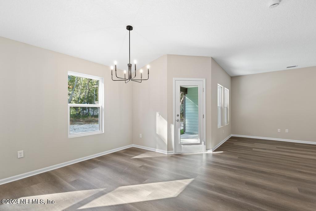 111 BREEZEWAY Avenue