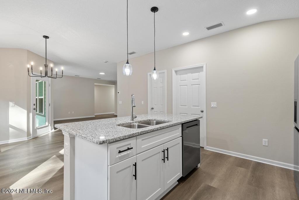 111 BREEZEWAY Avenue