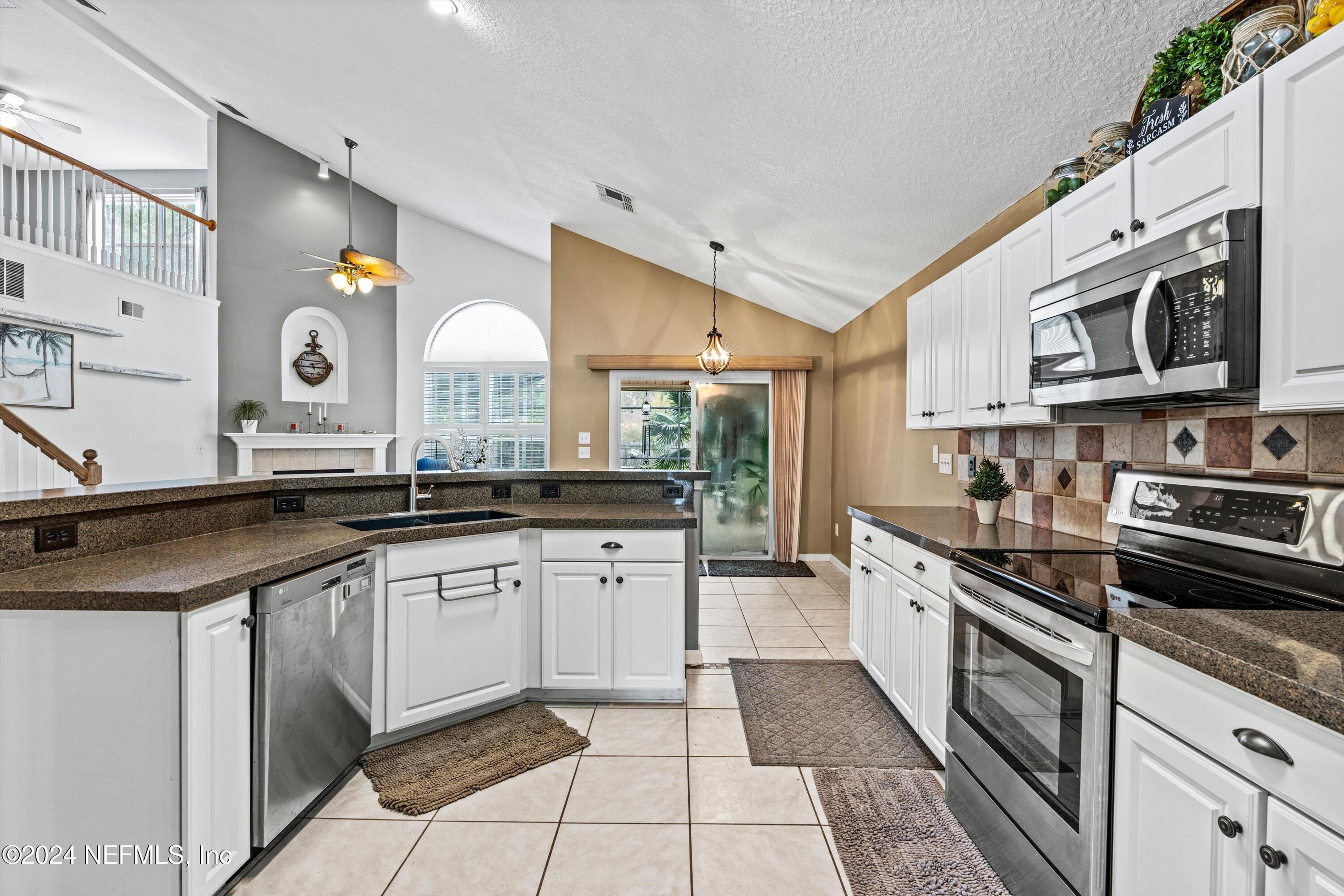 1326 HIGHFIELD Lane