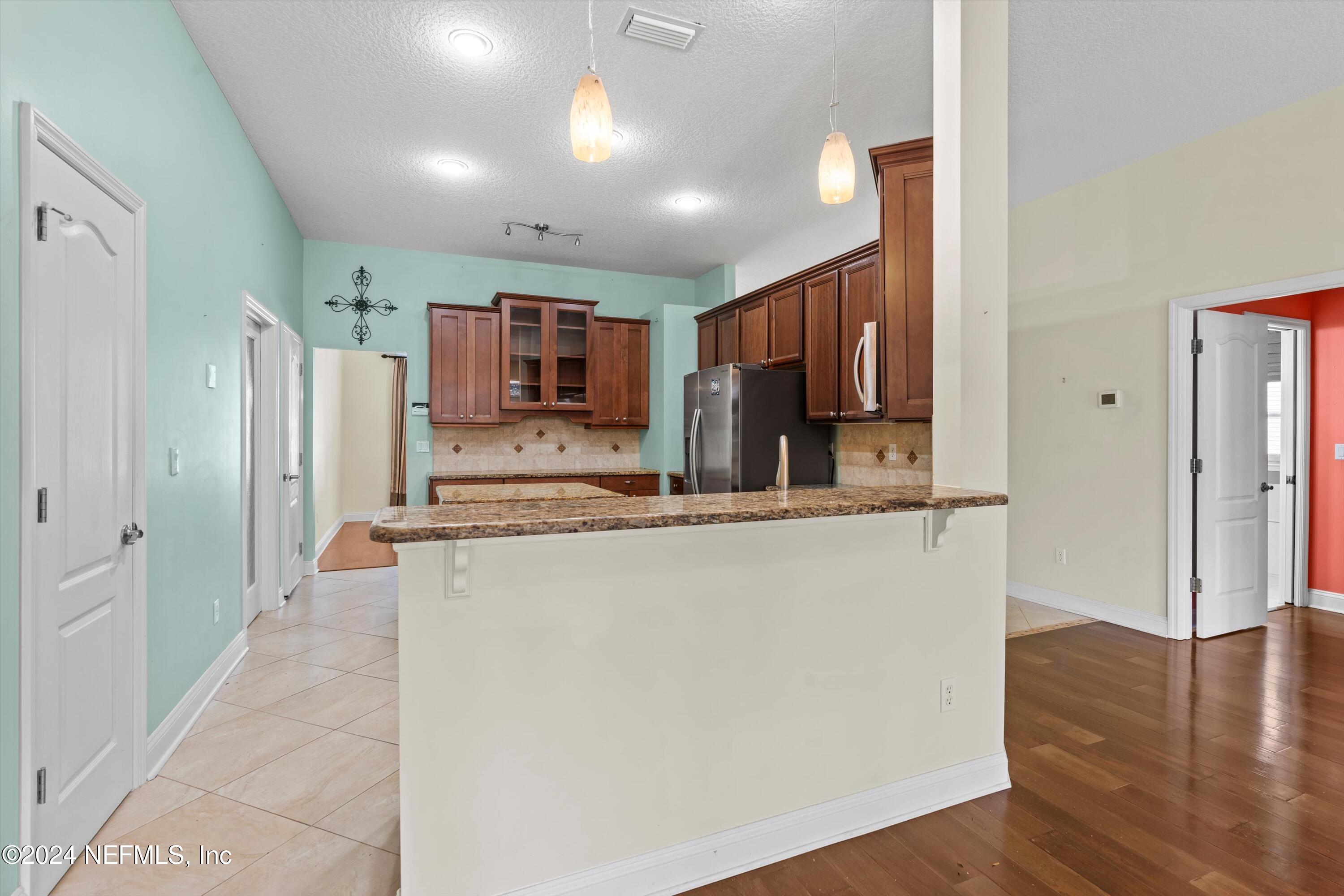 293 EDGE OF WOODS Road