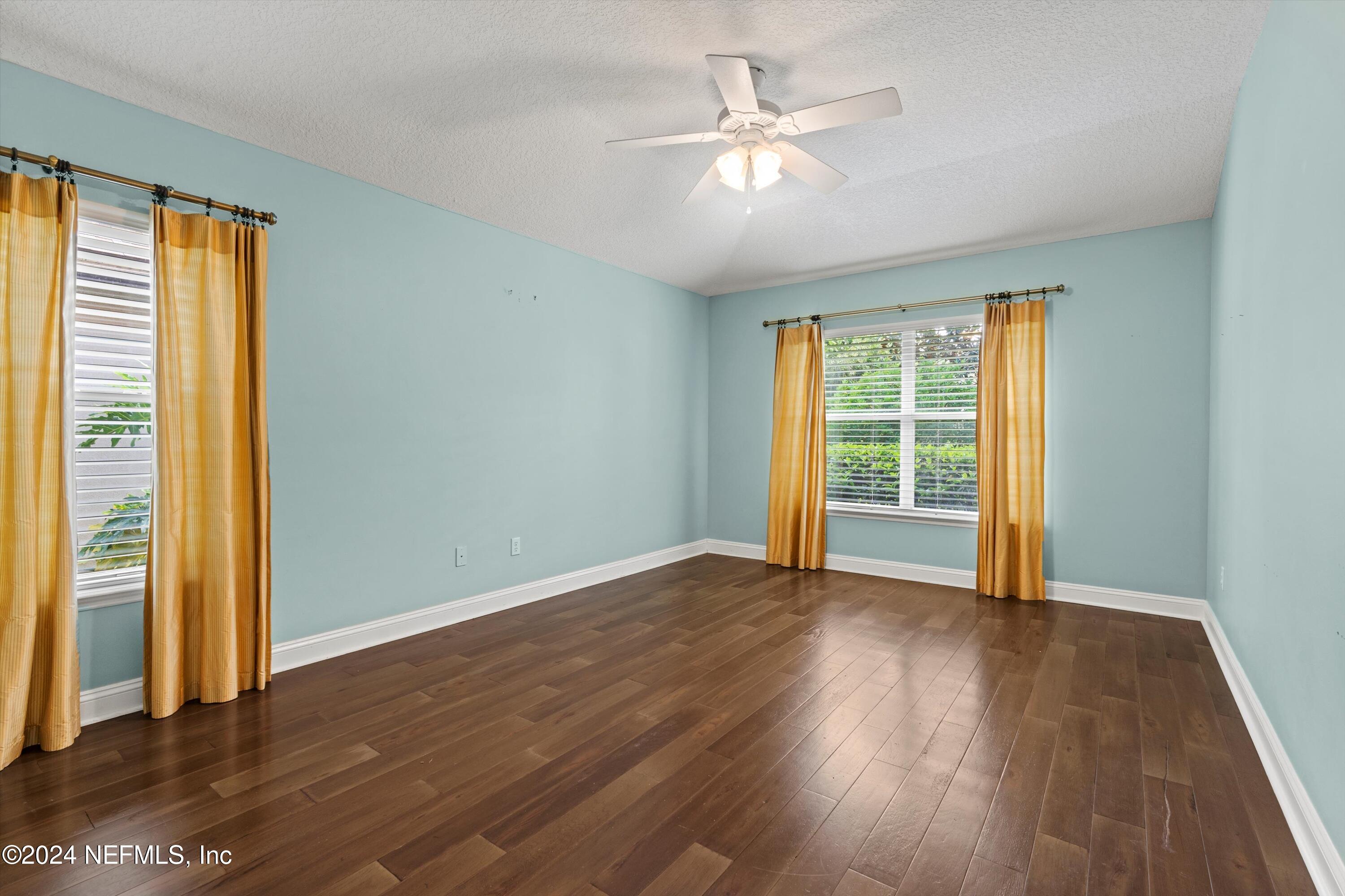 293 EDGE OF WOODS Road