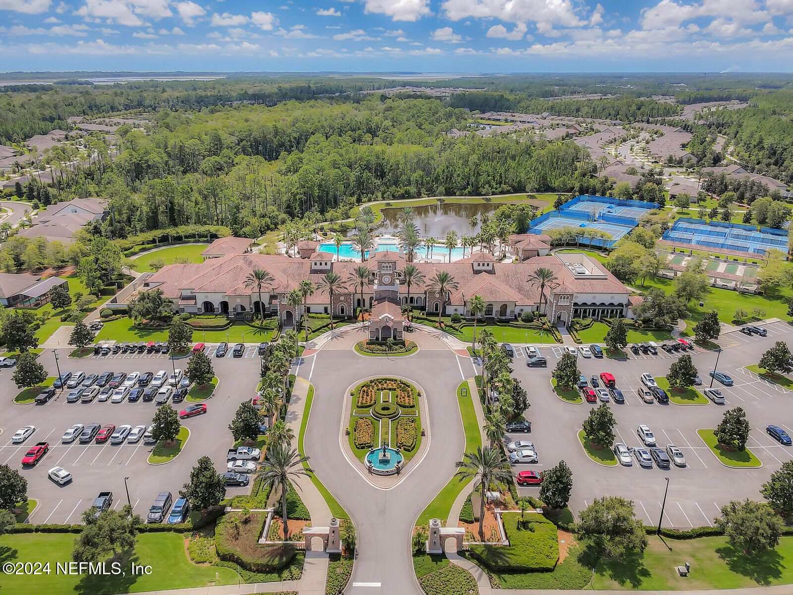 78 BROAD OAK Court
