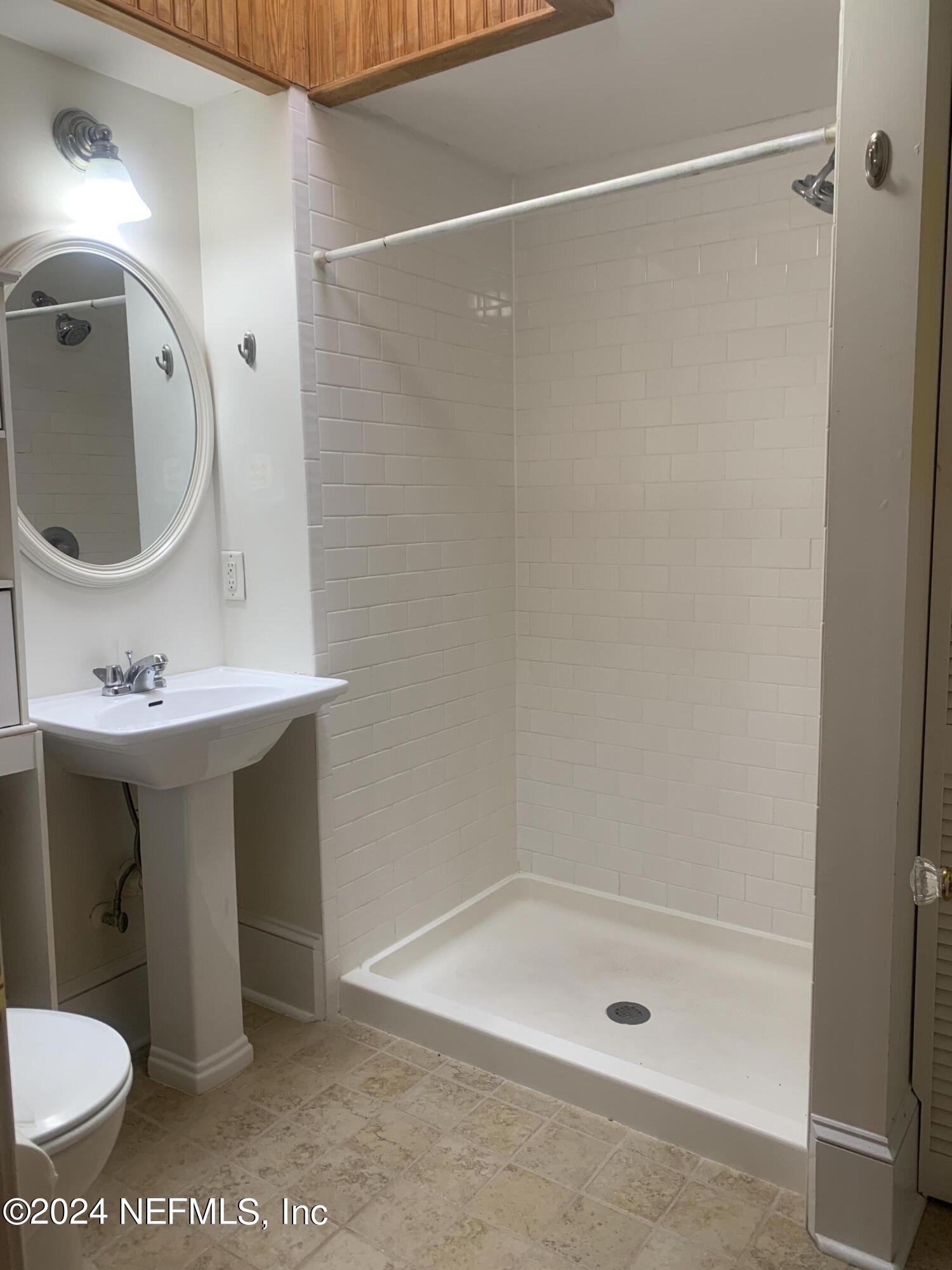 2125 RIVER Boulevard