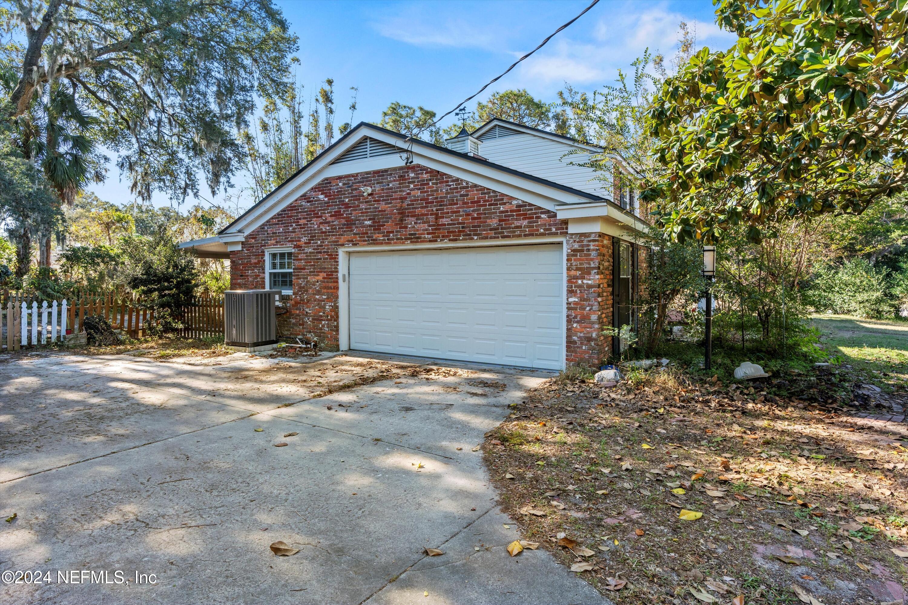 7210 WHITE BIRCH Drive